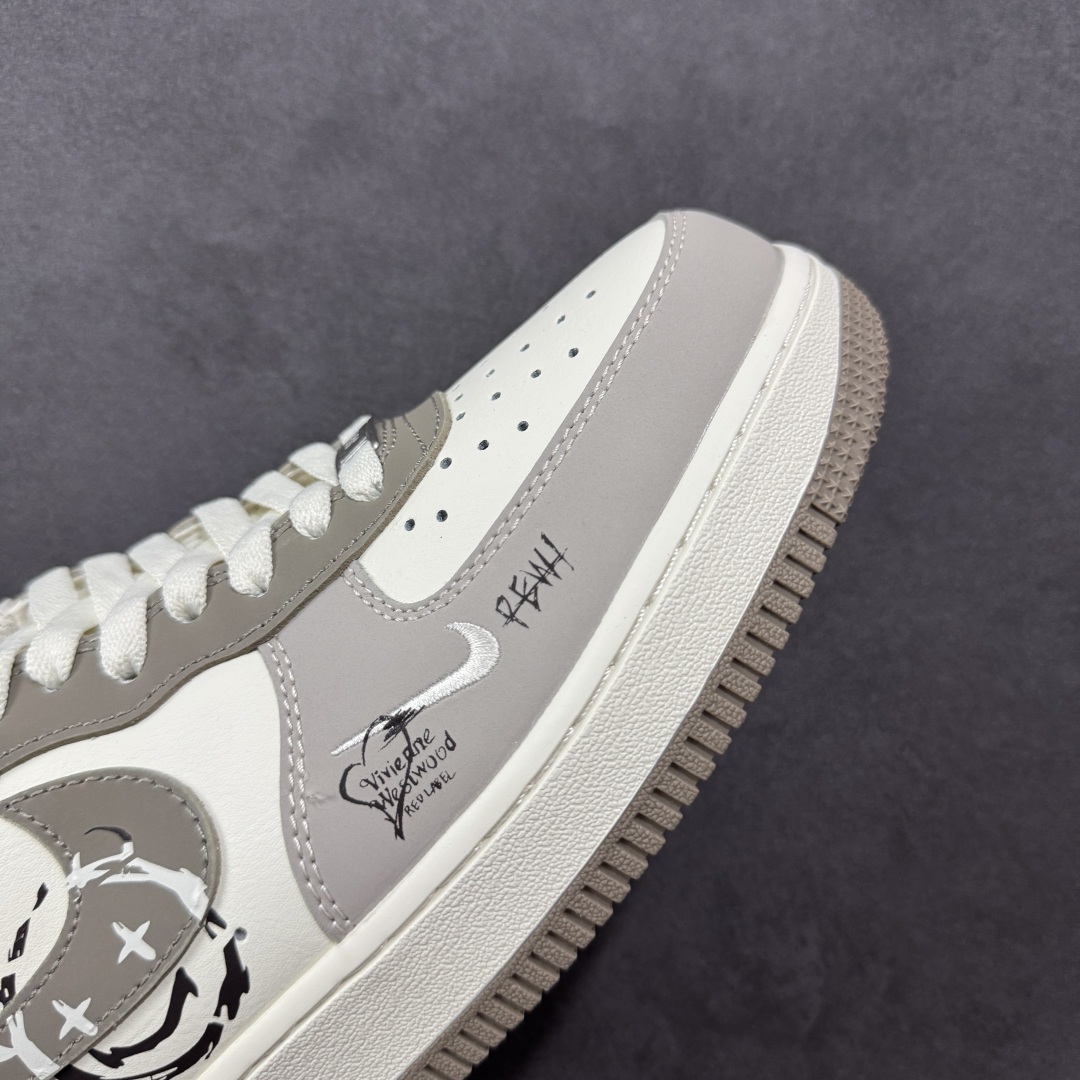 【定制版】新品发布 “笑脸熊”Nike Air Force 1 “Smiling Bear”空军一