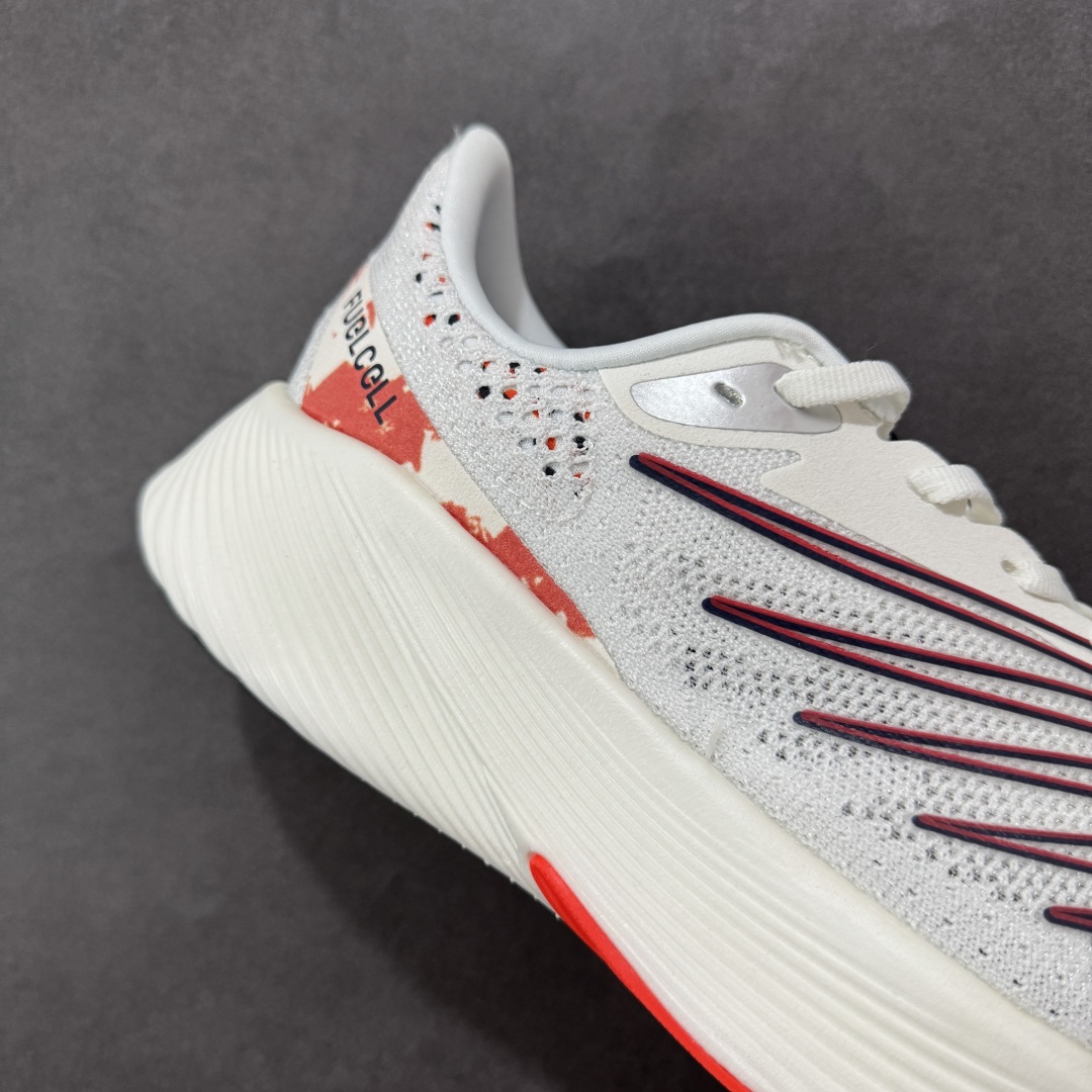 图片[6]-【公司级】意大利机能时装品牌/石头岛Stone Island x NB新百伦FuelCell RC Elite V2\”Angora Mars Red\”系列超轻量化低帮休闲运动慢跑鞋“网织镂空”真标带半码 原楦原纸版开发版型 采用超轻透气3D针织网眼材料结构鞋面及打印Logo细节#中底嵌入FuelCell轻量化技术组合全掌碳纤维板❗️ 货号：MRCELZ2 尺码：36-45带半码-选品中心