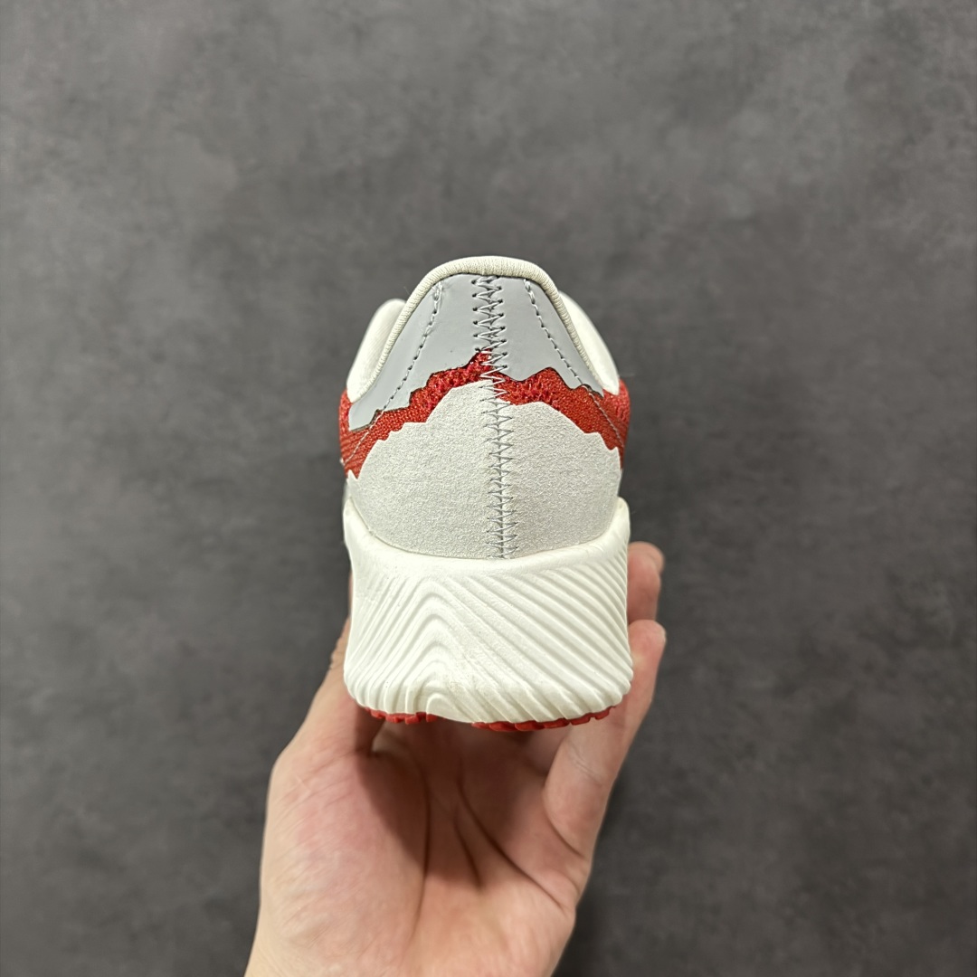 图片[4]-【公司级】意大利机能时装品牌/石头岛Stone Island x NB新百伦FuelCell RC Elite V2\”Angora Mars Red\”系列超轻量化低帮休闲运动慢跑鞋“网织镂空”真标带半码 原楦原纸版开发版型 采用超轻透气3D针织网眼材料结构鞋面及打印Logo细节#中底嵌入FuelCell轻量化技术组合全掌碳纤维板❗️ 货号：MSRCELST 尺码：36-45带半码-选品中心
