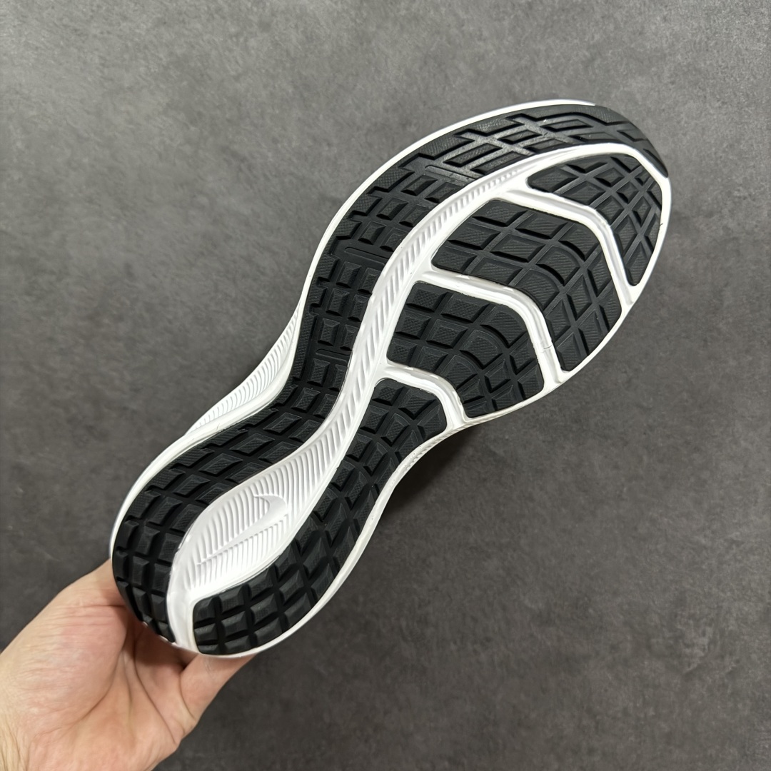 图片[9]-【公司级】Nike Zoom WINFLO V10 3M 代轻质透气休闲运动跑步鞋 采用了后掌气垫（Air-Zoom）的设计，升级中底为Cushlon ST，材质上更显得轻盈透气，耐磨性提高同时也使运动鞋在穿着的时候灵活度也得以提升。 货号：C19981-005 尺码：36-46带半码-选品中心