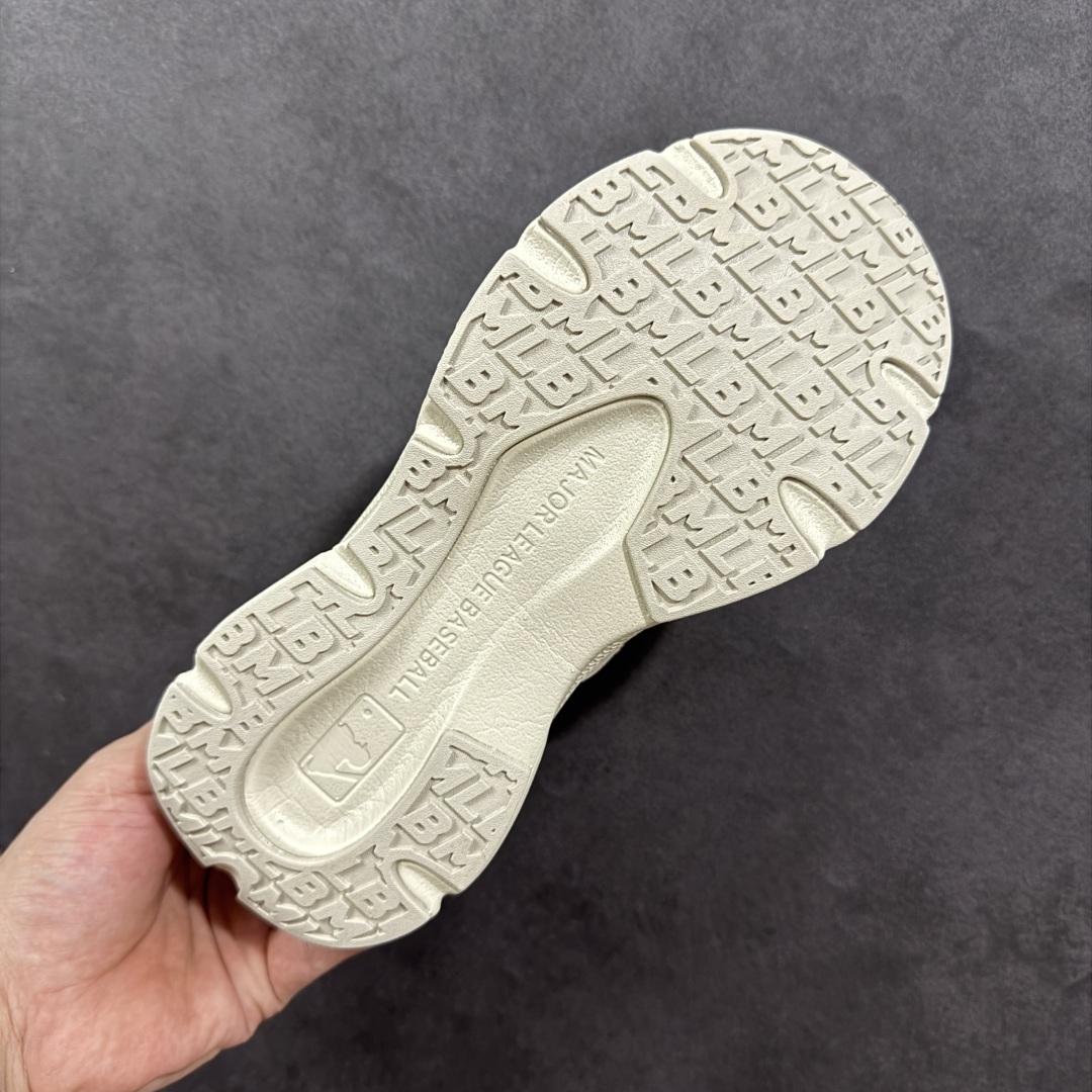 图片[9]-【纯原平台版】MLB棒球联盟网红老爹鞋 韩国洋基队NY大标潮流老爹鞋凉鞋 沙滩鞋 原楦原档案数据开发版型 完美鞋头弧度/后套收口效果🆚市面文案版本‼️ 原厂立体填充鞋舌海绵 中底注胶孔原数据开发模具大底原厂转印标 市面上唯一纯原版本 原材料打造 内增高6cm 原厂1：1模具开发 原厂进口纳米材质 原厂 全套手提袋 原盒雷射防伪标包装 天猫订单品质 官网尺码35 36 36.5 37.5 38 38.5 39 40 40.5 41 42 42.5 43 44 45-选品中心