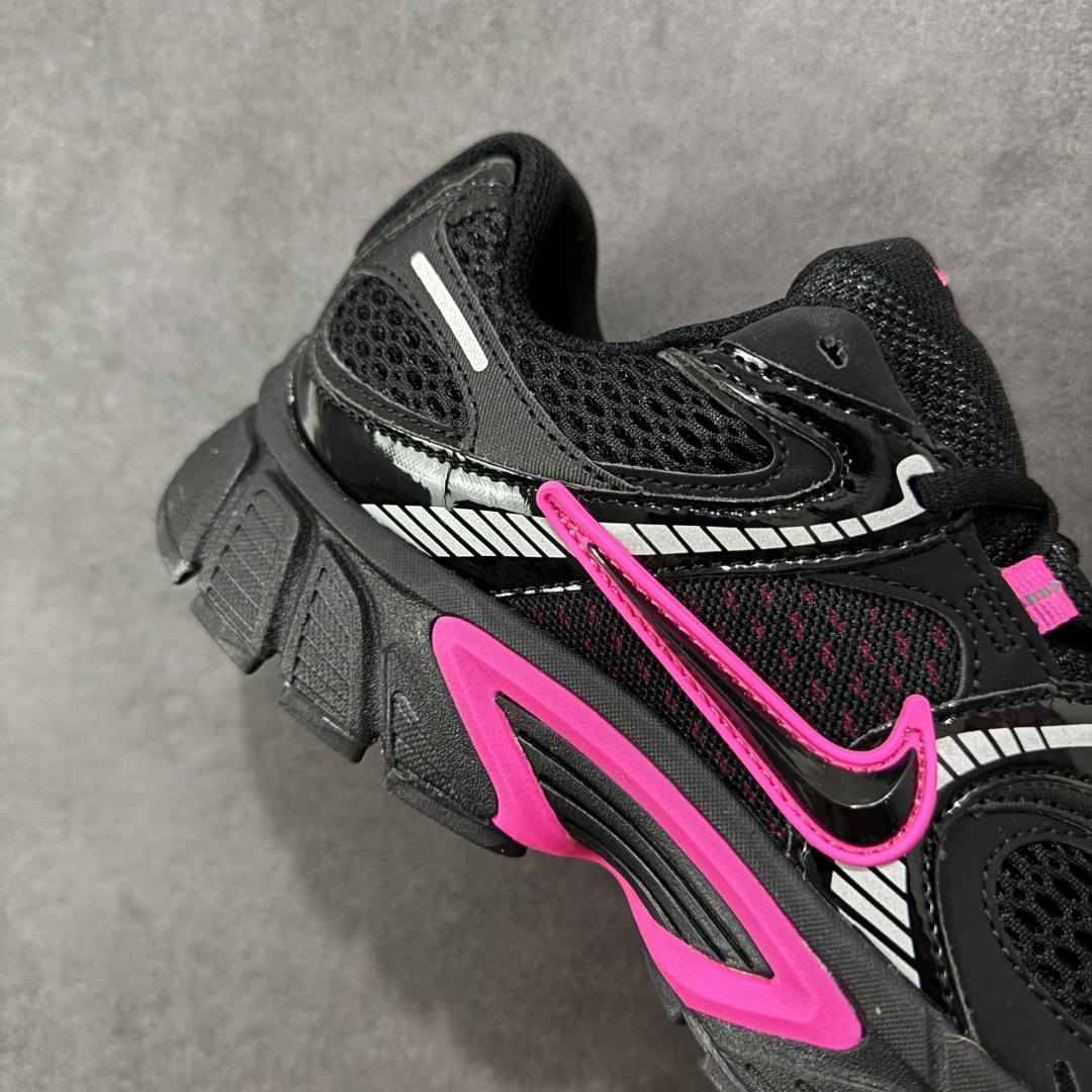 图片[6]-【公司级】NK V5 RNR 舒适百搭防滑耐磨低帮跑步鞋 HJ5228-007 舒适有型适合日常穿着 该鞋款延续千禧年经典设计搭载泡绵中底 厚实而轻盈匠心细节巧搭立体耐克勾标志焕新演绎复古跑鞋 鞋款从千禧年美学汲取灵感 混搭多种材质突显层次感立体感和传统跑步风范 尺码：36 36.5 37.5 38 38.5 39 40 40.5 41 42 42.5 43 44 44.5 45-选品中心