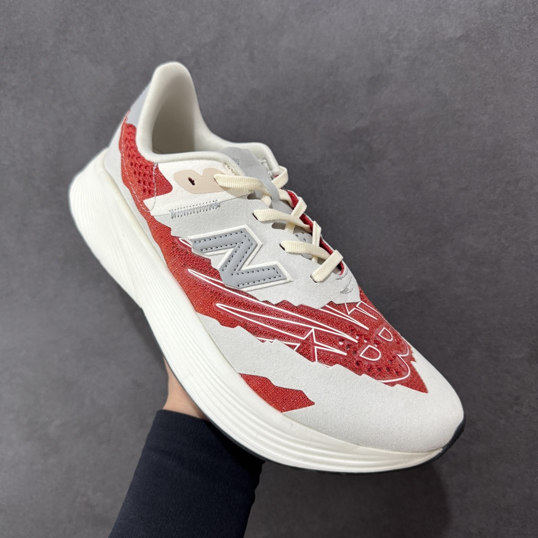 图片[3]-【公司级】意大利机能时装品牌/石头岛Stone Island x NB新百伦FuelCell RC Elite V2\”Angora Mars Red\”系列超轻量化低帮休闲运动慢跑鞋“网织镂空”真标带半码 原楦原纸版开发版型 采用超轻透气3D针织网眼材料结构鞋面及打印Logo细节#中底嵌入FuelCell轻量化技术组合全掌碳纤维板❗️ 货号：MSRCELST 尺码：36-45带半码-选品中心