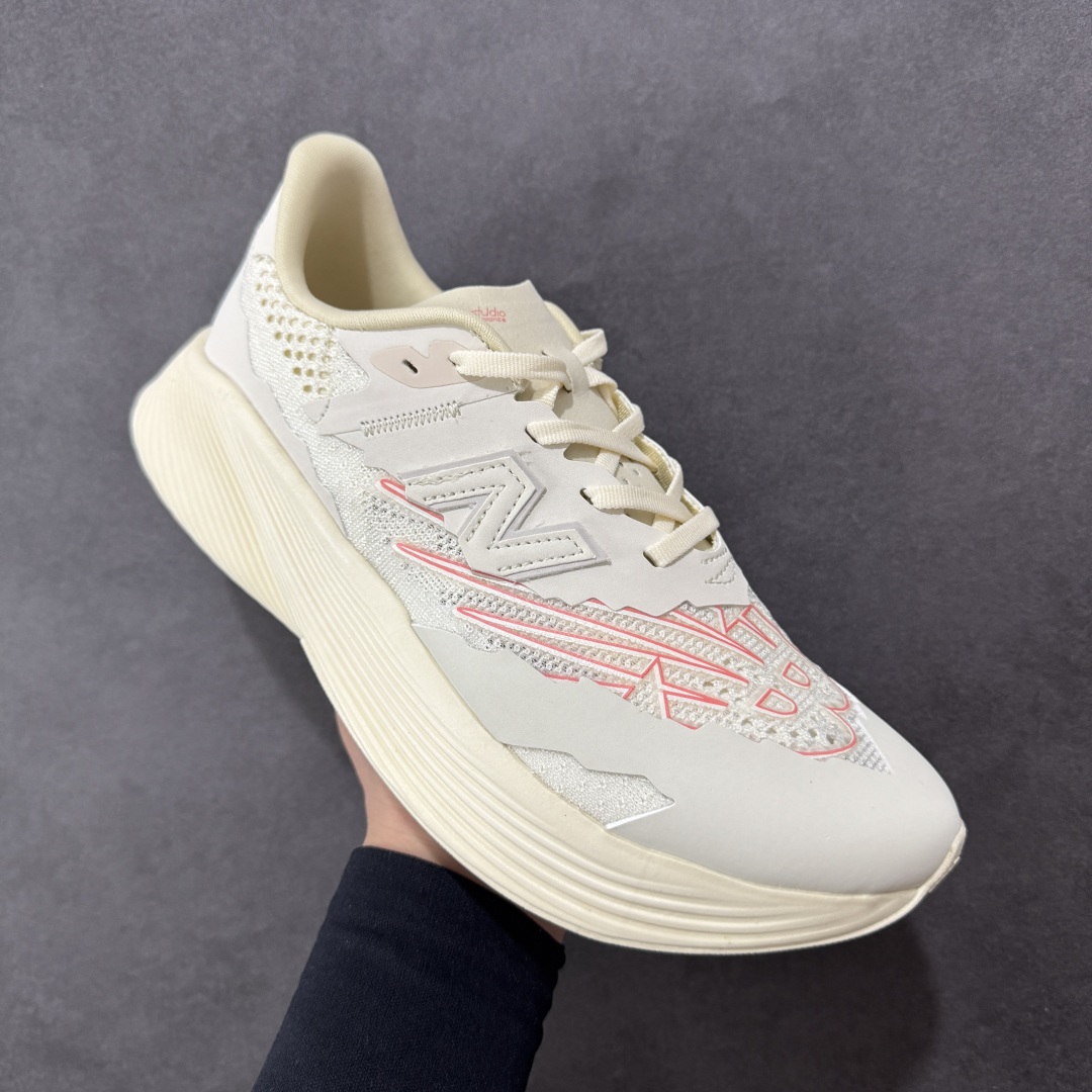 图片[3]-【公司级】意大利机能时装品牌/石头岛Stone Island x NB新百伦FuelCell RC Elite V2\”Angora Mars Red\”系列超轻量化低帮休闲运动慢跑鞋“网织镂空”真标带半码 原楦原纸版开发版型 采用超轻透气3D针织网眼材料结构鞋面及打印Logo细节#中底嵌入FuelCell轻量化技术组合全掌碳纤维板❗️ 货号：MSRCELTD 尺码：36-45带半码-选品中心