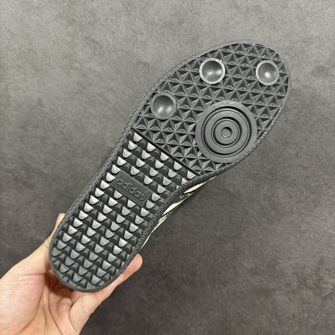  
【定制版】adidas originals Samba OG x Louis Vuitton 灰白

