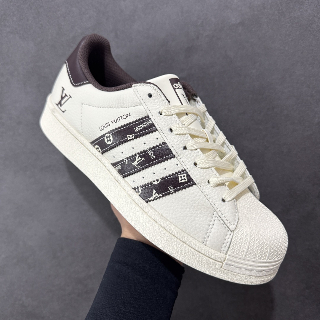  
【定制版】AD Originals Superstar x Louis Vuitton 白棕
采用全