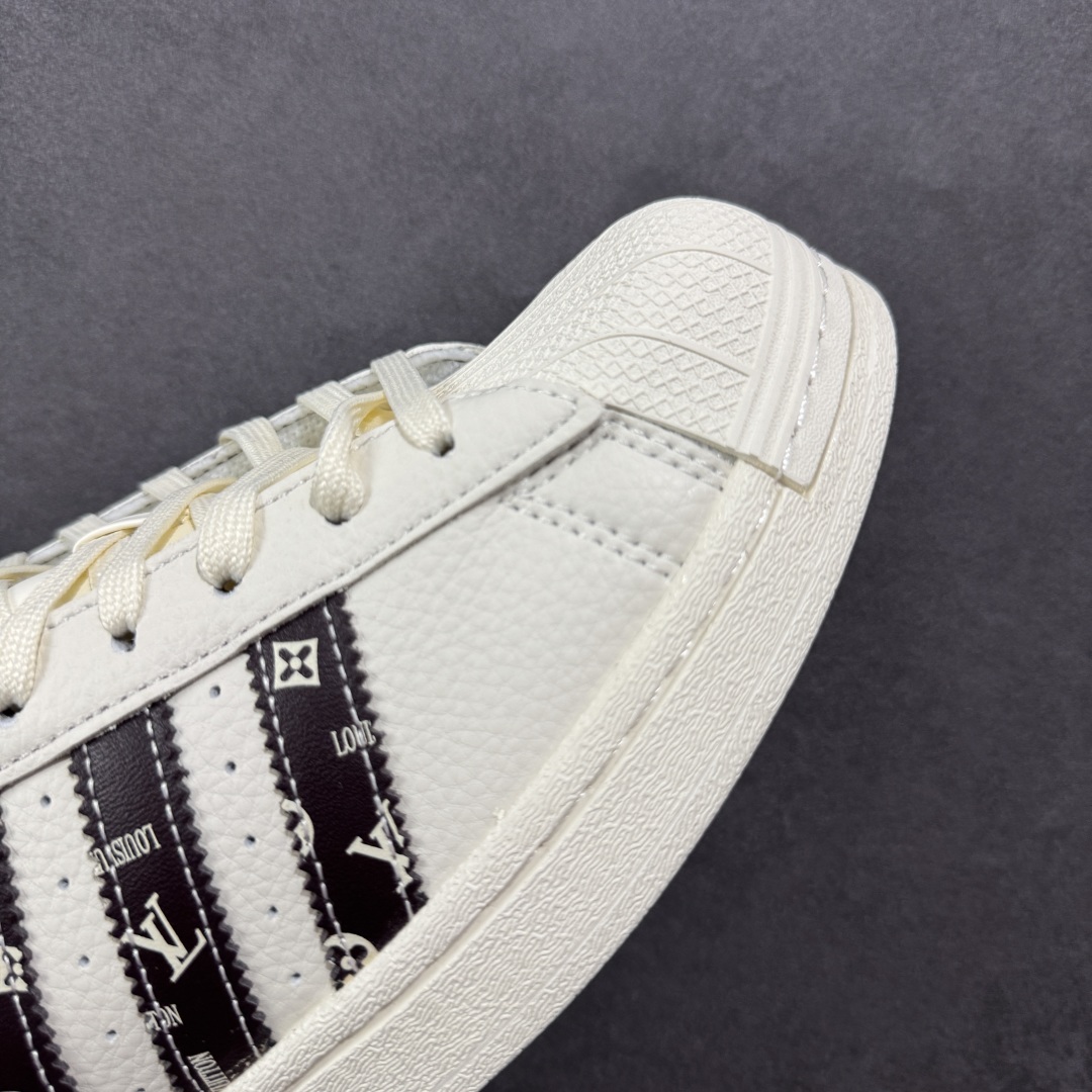  
【定制版】AD Originals Superstar x Louis Vuitton 白棕
采用全