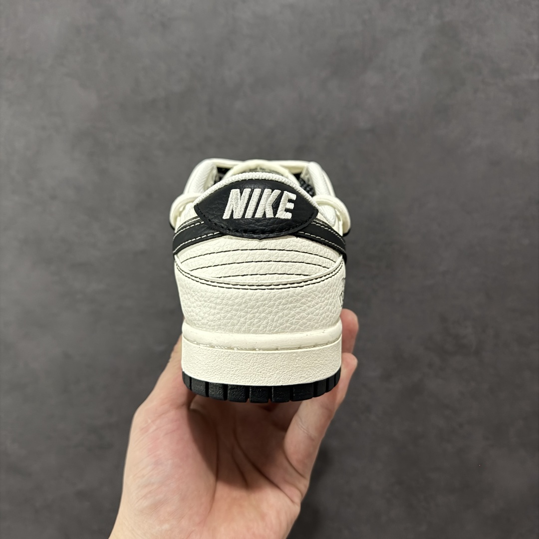  
【定制版】Nike SB Dunk Low LV联名 绑带黑勾 周年高端定制 低帮休闲板鞋 DM68