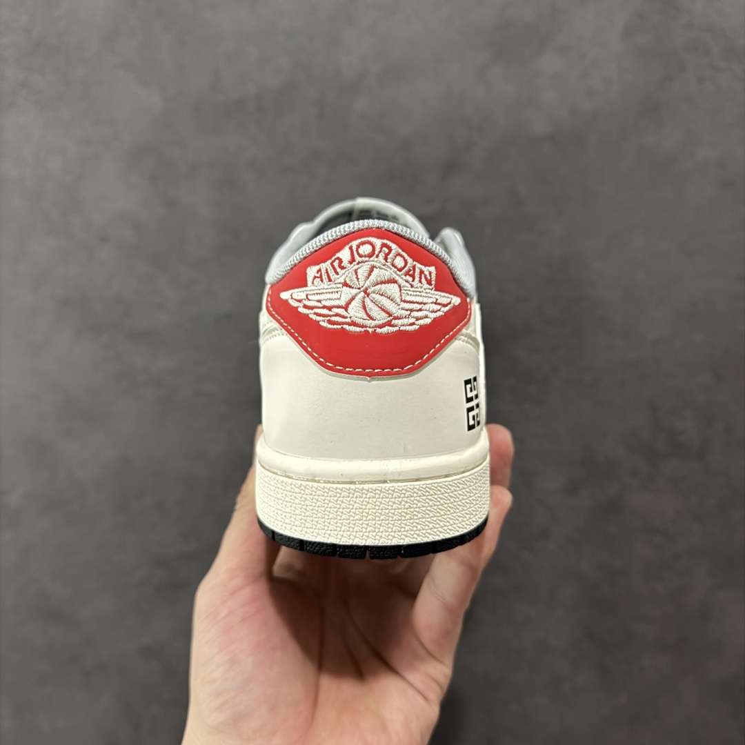 【定制版】Travis Scott x Fragment Design x Air Jordan 1