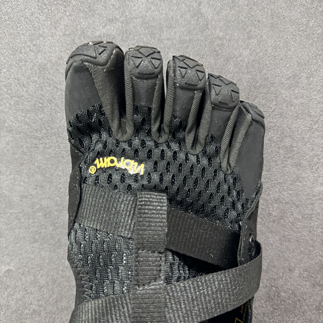  
【公司级】Vibram SUICOKE LOW-CUT 五指鞋 忍者分趾弹力运动户外健身袜鞋 
顶级