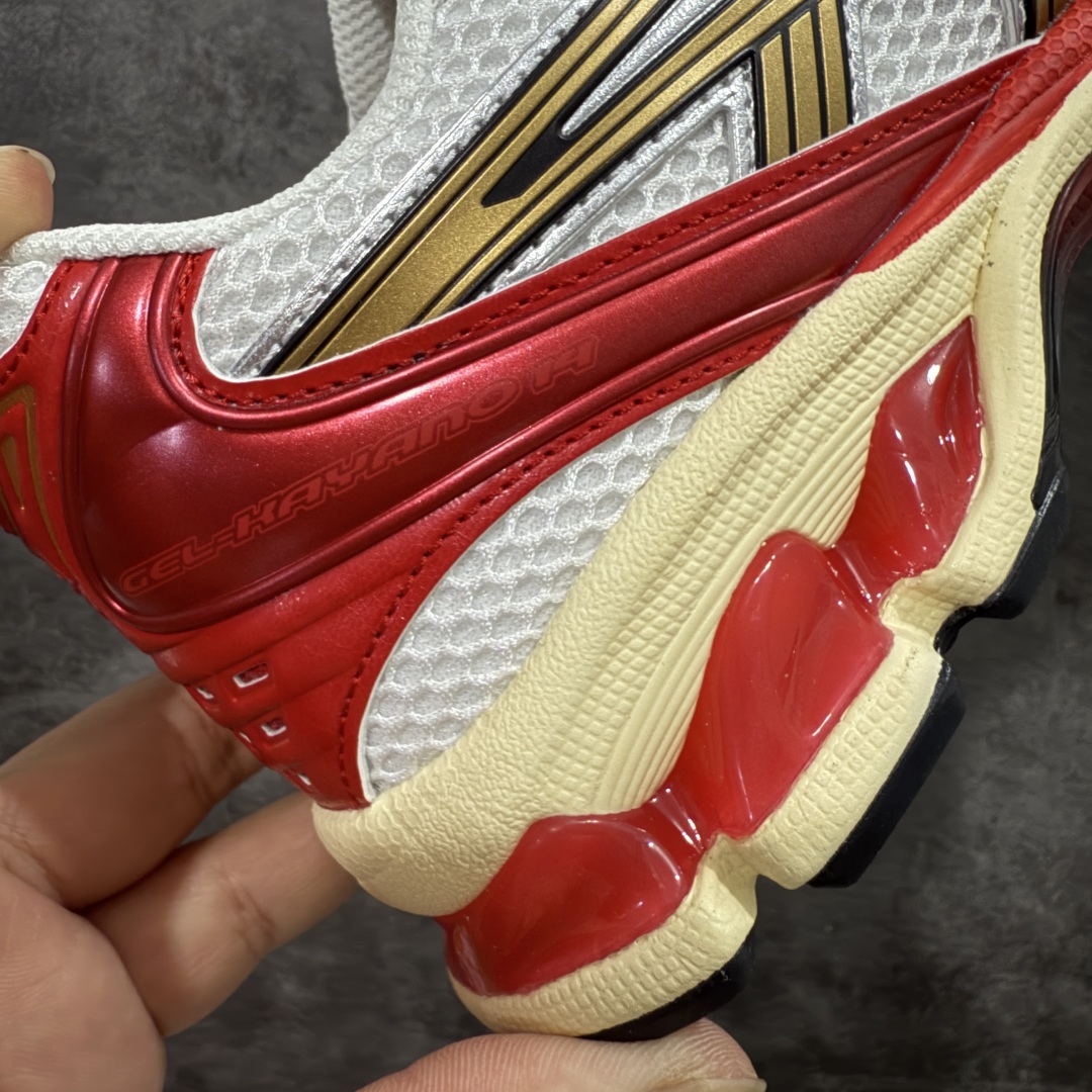 图片[3]-【总裁版】 ASICS GEL-KAYANO 14 亚瑟士系列轻量缓震休闲运动跑步鞋 市场天花板品质 鞋型细节秒杀市场流通版本 知名大厂出品 原版开发 细节完美把控 独家私模五层组合大底 原厂定制缓震硅胶加持 原盒原配 官方四联吊牌 一比一同步原鞋工艺和用料 后跟一样采用了GEL缓震胶 整体系列设计非常的科技感！ 锻炼跑步的同时让你一样时尚百搭！ 设计师 Hidenori Yamashita 以「Flash」一词为灵感，创造出未来感金属色鞋面，改造升级内在性能，由内而外全面革新，为 GEL-KAYANO 家族传承及经典跑鞋文化的延续，创下里程碑式作品。ASICS GEL – KAYANO 14 跑鞋重新诠释了复古的跑步形状，并以其 2000 年代后期的美学理念重新铺装，银色与蓝色的鞋面极为高档.网面铺陈与鞋面、鞋头多处细节位增添了透气性。ASICS GEL – KAYANO 14的鞋后跟部中底上以及多密度耐磨鞋底增加了 GEL 缓震胶，提供高抗冲击性、缓冲性、可保护脚部免受地面冲击的影响，穿着舒适性十足「入手同款」 尺码：36 37 37.5 38 39 39.5 40.5 41.5 42 42.5 43.5 44 45 46-选品中心