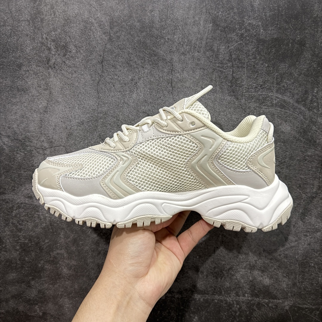 图片[2]-【纯原订单】MLB Winner Chunky 25新款 NY百搭舒适休闲潮流运动厚底增高 防滑耐磨 低帮 老爹鞋 男女同款 银色 潮流厚底时尚街头赛博老爹鞋 MLB官方同步出货 虞书欣等众多潮流明星同款 高弹双层MD大底 原楦原档案数据开发版型（完美鞋头弧度/后套收口效果🆚市面文案版本‼️） 原厂立体填充鞋舌海绵 中底注胶孔原数据开发模具大底原厂转印标市面上唯一纯原版本 原材料打造 内增高6cm 原厂1：1模具开发 原厂进口纳米材质 原盒雷射防伪标包装 天猫订单品质 官网尺码：35 36 36.5 37.5 38 38.5 39 40 40.5 41 42 42.5 43 44 45-选品中心