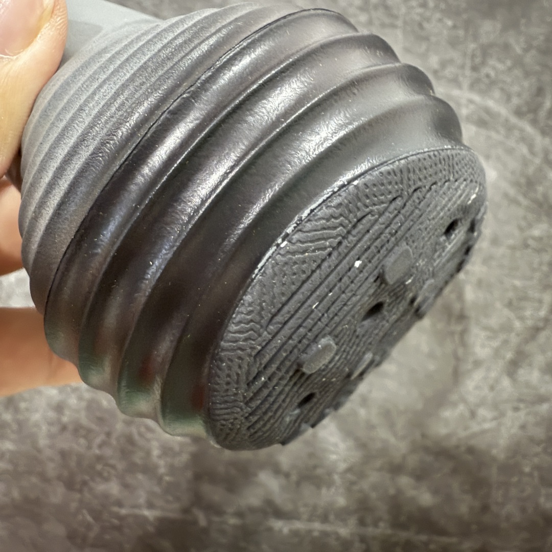 图片[6]-【LW版本】Nike Reactx Rejuven 8 耐克新款夏季沙滩凉鞋拖鞋洞洞鞋 HV5060-003 正确组合底 超高清洁度 完美版型 区别市面通货 采用质感柔软且出众回弹的 ReactX泡绵，发泡组合大底 脚感十分舒适，缔造非凡舒适的日常穿着体验，助你保持活力。  尺码：36-49.5-选品中心