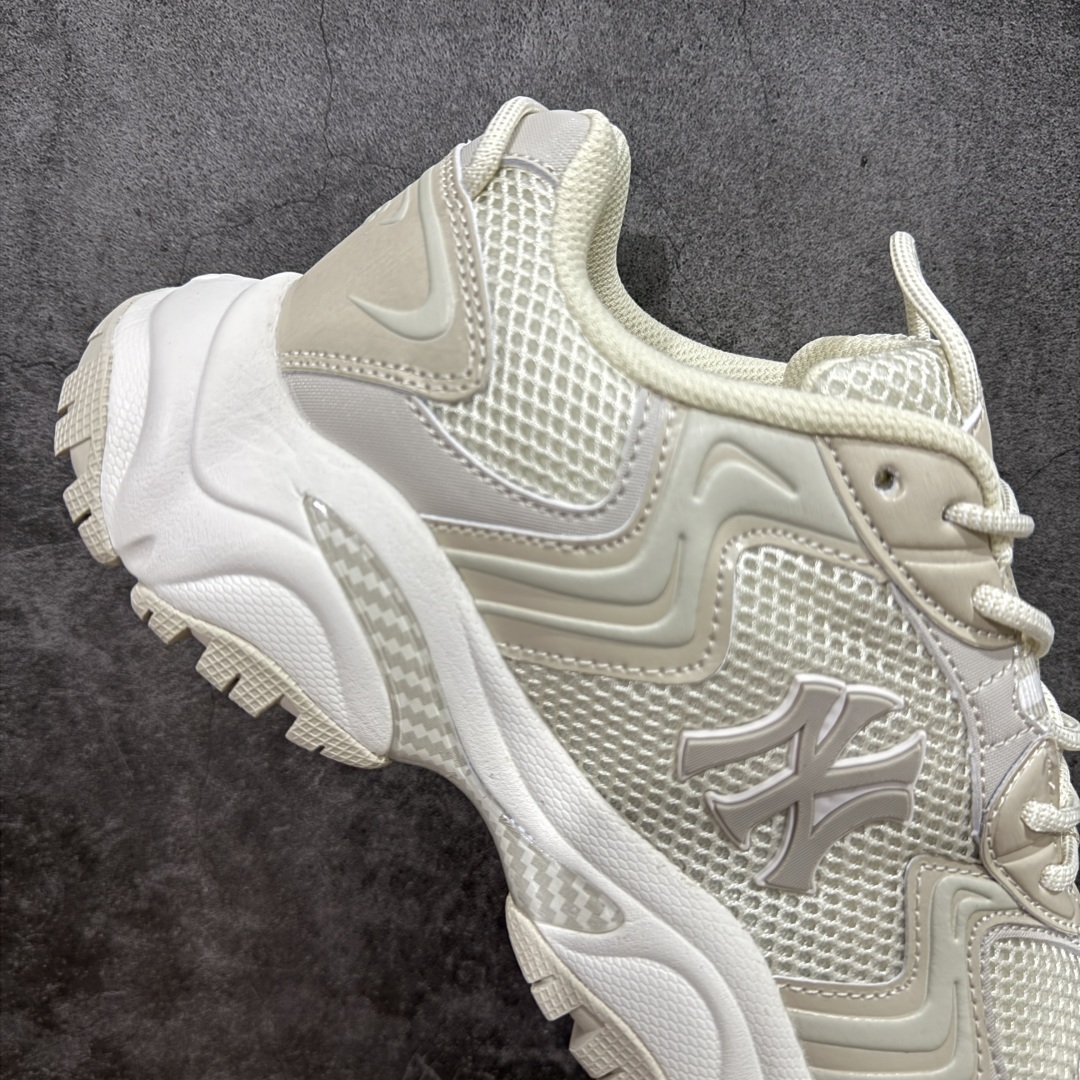 图片[7]-【纯原订单】MLB Winner Chunky 25新款 NY百搭舒适休闲潮流运动厚底增高 防滑耐磨 低帮 老爹鞋 男女同款 银色 潮流厚底时尚街头赛博老爹鞋 MLB官方同步出货 虞书欣等众多潮流明星同款 高弹双层MD大底 原楦原档案数据开发版型（完美鞋头弧度/后套收口效果🆚市面文案版本‼️） 原厂立体填充鞋舌海绵 中底注胶孔原数据开发模具大底原厂转印标市面上唯一纯原版本 原材料打造 内增高6cm 原厂1：1模具开发 原厂进口纳米材质 原盒雷射防伪标包装 天猫订单品质 官网尺码：35 36 36.5 37.5 38 38.5 39 40 40.5 41 42 42.5 43 44 45-选品中心