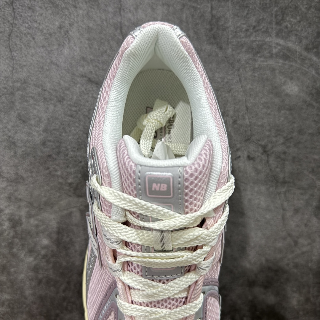 图片[8]-【纯原版】NB新百伦New Balance M1906R U1906RNF 系列复古老爹风休闲运动慢跑鞋 采用轻质牛剖革拼接透气网眼衬垫织物鞋面材质#T-Beam大底提供足步弓支撑，保持步态稳定#后跟搭载外露缓震胶 鞋身整体以各种深浅不一的灰色覆盖，鞋头以淡蓝色调装饰，网眼衬垫通过不规律的色块实现做旧的美感，泛黄的鞋底更是进一步增添了复古气息。 尺码：36 37 37.5 38 38.5 39.5 40 40.5 41.5 42 42.5 43 44 45 46.5-选品中心