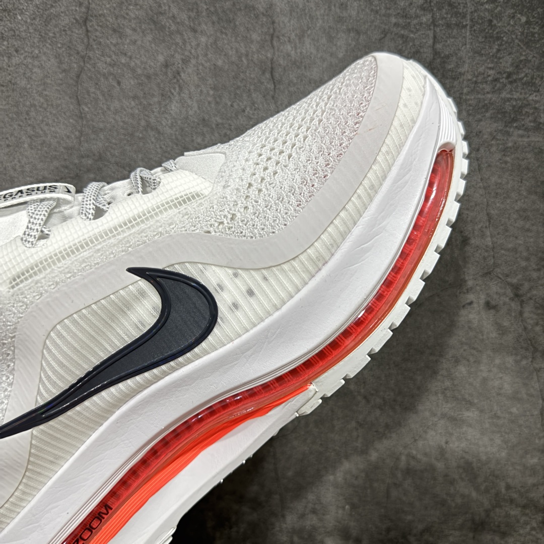 图片[6]-【H11纯原】Nike Pegasus Premium Airscape 舒适百搭减震防滑耐磨透气 低帮跑步鞋     低帮跑步鞋，白橙配色，简约又不失活力，上脚超吸睛。  它不仅颜值高，性能更是一绝！  全掌气垫科技，减震防滑超耐磨，每一步都能感受到强劲回弹，给双脚舒适支撑。  透气鞋面，跑步时双脚也能自由呼吸。    #独家原包 原底原料 开模打造  #原厂鞋标 高精密准度  #原楦原纸板开发 匹配原版98%以上  #后跟弧度 正确呈现  #原厂皮料 质感无敌  #皮料切割干净 无任何毛边 清洁度细节完美    货号：HQ2592-101    尺码：36 36.5 37.5 38 38.5 39 40 40.5 41 42 42.5 43 44 45 46-选品中心