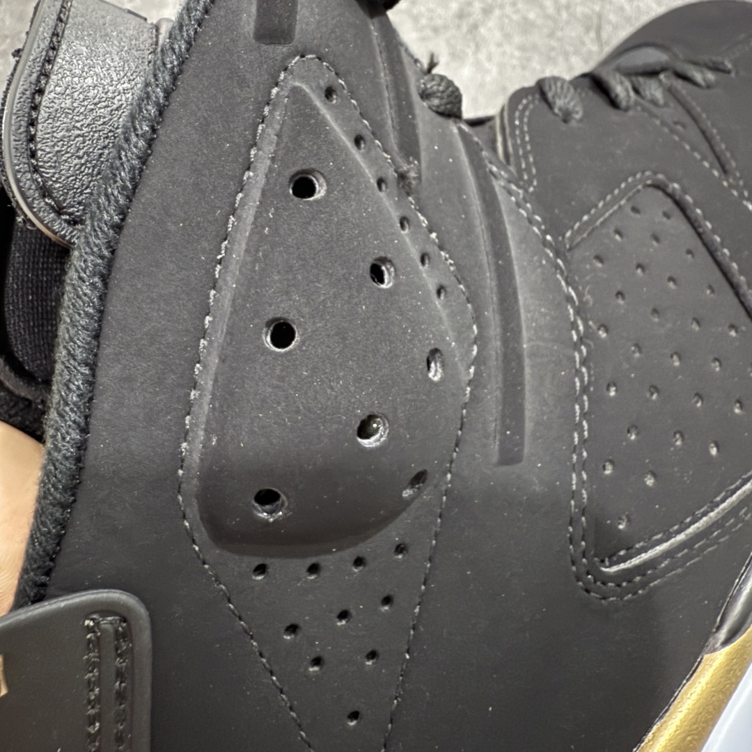 图片[5]-【原厂版本】 Air Jordan AJ6 Retro 黑金 CT4954-007 原楦原纸板 正品既视感十足‼️ 采购原厂皮料 到手可放心比对原鞋 上脚百分百充当正品驾驭 真正原装公司级完美鞋型 一切细节实拍所见所得！纸板中底、钢印 完美版型 一应俱全外贸专供 发国外寄售可稳妥充正操作 尺码：40 40.5 41 42 42.5 43 44 44.5 45 46 47.5-选品中心