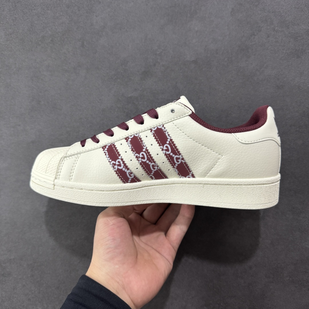  
【定制版】AD Originals Superstar x GUCCI 白红
采用全新头层拼接皮革材