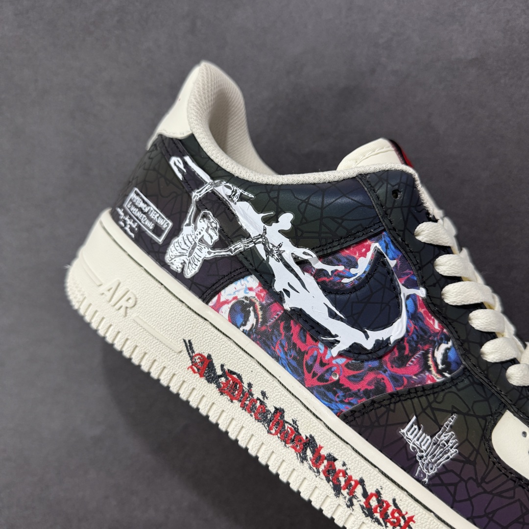 图片[6]-【定制版】Nike Air Force 1\’07 Low \”Happy To End\” 快乐至死 空军一号低帮休闲板鞋 DY2032-320  #跃动在时代浪潮上的精灵，用炽热的灵魂将每一寸时光都点燃成绚烂烟火。这群年轻人挣脱世俗枷锁，以无畏为舟，以热爱为帆，在生活的汪洋中肆意驰骋。他们追逐音乐节上震耳欲聋的鼓点，在霓虹闪烁的舞池里释放自我  尺码：36 36.5 37.5 38 38.5 39 40 40.5 41 42 42.5 43 44 44.5 45-选品中心