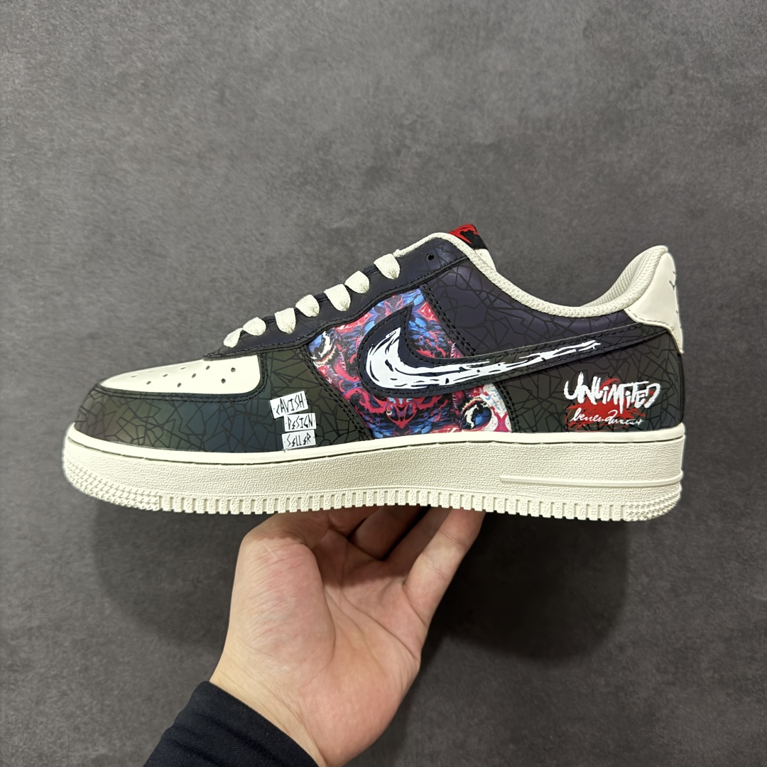 图片[2]-【定制版】Nike Air Force 1\’07 Low \”Happy To End\” 快乐至死 空军一号低帮休闲板鞋 DY2032-320  #跃动在时代浪潮上的精灵，用炽热的灵魂将每一寸时光都点燃成绚烂烟火。这群年轻人挣脱世俗枷锁，以无畏为舟，以热爱为帆，在生活的汪洋中肆意驰骋。他们追逐音乐节上震耳欲聋的鼓点，在霓虹闪烁的舞池里释放自我  尺码：36 36.5 37.5 38 38.5 39 40 40.5 41 42 42.5 43 44 44.5 45-选品中心