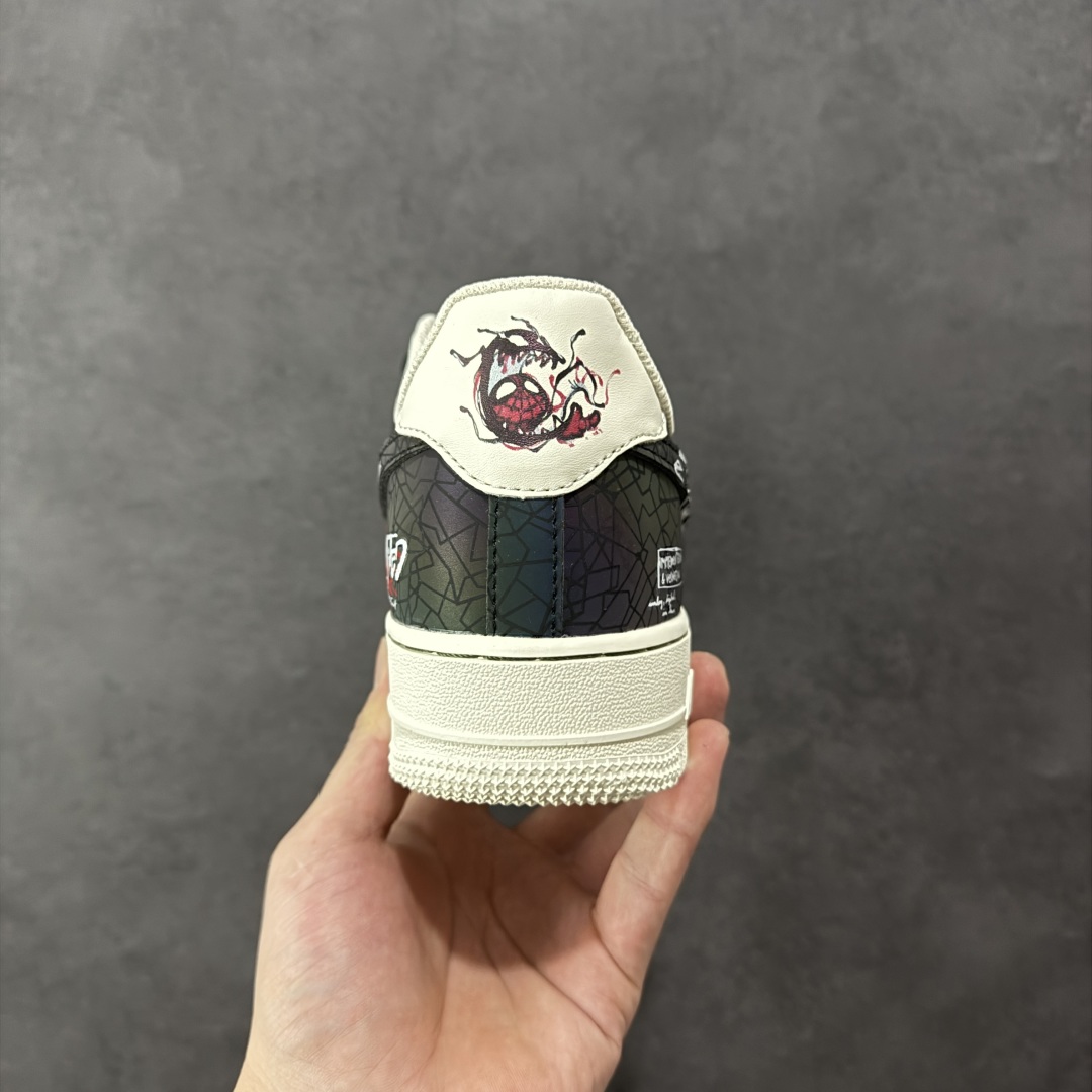 图片[4]-【定制版】Nike Air Force 1\’07 Low \”Happy To End\” 快乐至死 空军一号低帮休闲板鞋 DY2032-320  #跃动在时代浪潮上的精灵，用炽热的灵魂将每一寸时光都点燃成绚烂烟火。这群年轻人挣脱世俗枷锁，以无畏为舟，以热爱为帆，在生活的汪洋中肆意驰骋。他们追逐音乐节上震耳欲聋的鼓点，在霓虹闪烁的舞池里释放自我  尺码：36 36.5 37.5 38 38.5 39 40 40.5 41 42 42.5 43 44 44.5 45-选品中心