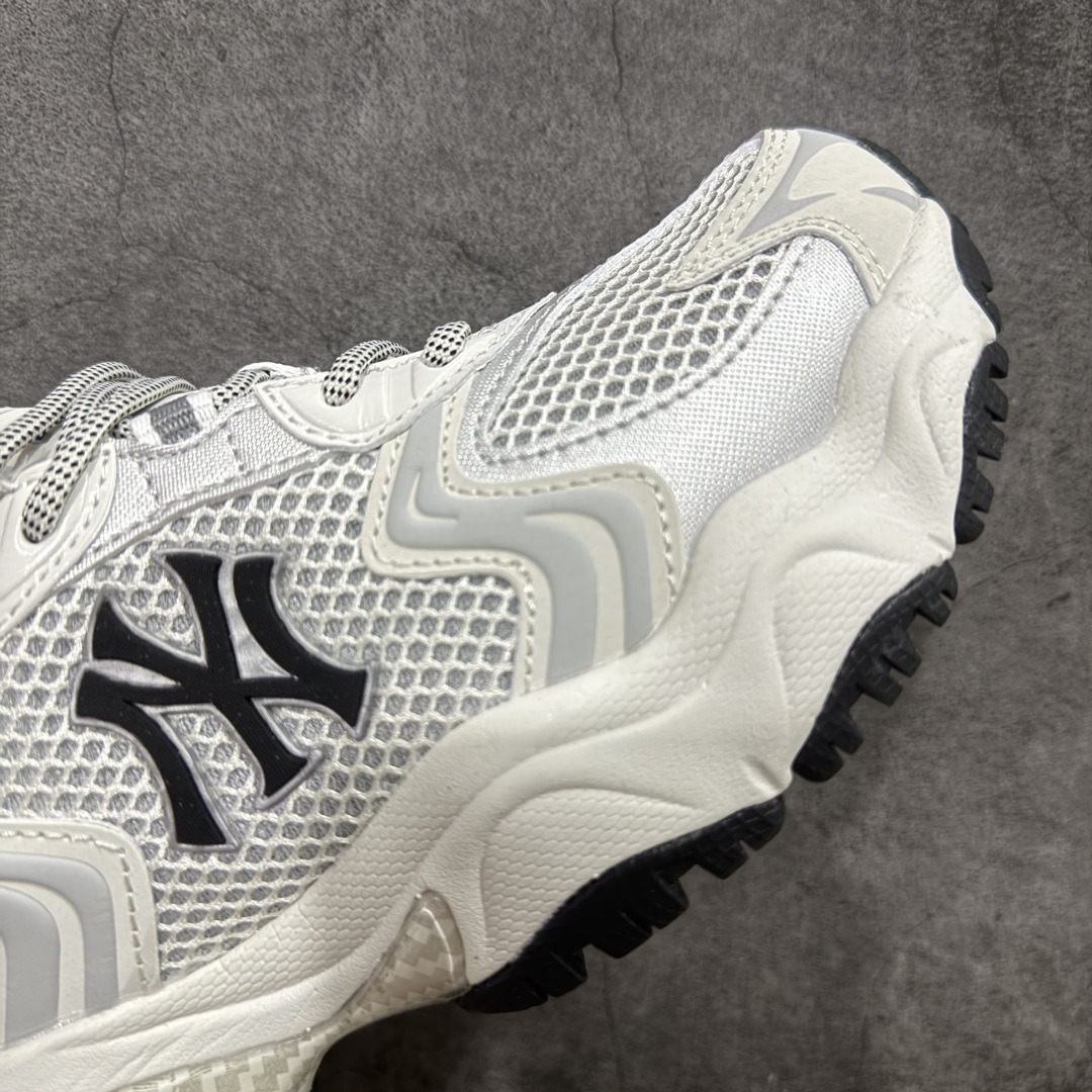 图片[6]-【纯原版】MLB Winner Chunky 25新款 NY百搭舒适休闲潮流运动厚底增高 防滑耐磨 低帮 老爹鞋 男女同款 潮流厚底时尚街头赛博老爹鞋 MLB官方同步出货 虞书欣等众多潮流明星同款 高弹双层MD大底 原楦原档案数据开发版型（完美鞋头弧度/后套收口效果🆚市面文案版本‼️） 原厂立体填充鞋舌海绵 中底注胶孔原数据开发模具大底原厂转印标市面上唯一纯原版本 原材料打造 内增高6cm 原厂1：1模具开发 原厂进口纳米材质 原厂 全套手提袋 原盒雷射防伪标包装 天猫订单品质 官网尺码：35 36 36.5 37.5 38 38.5 39 40 40.5 41 42 42.5 43 44 45-选品中心