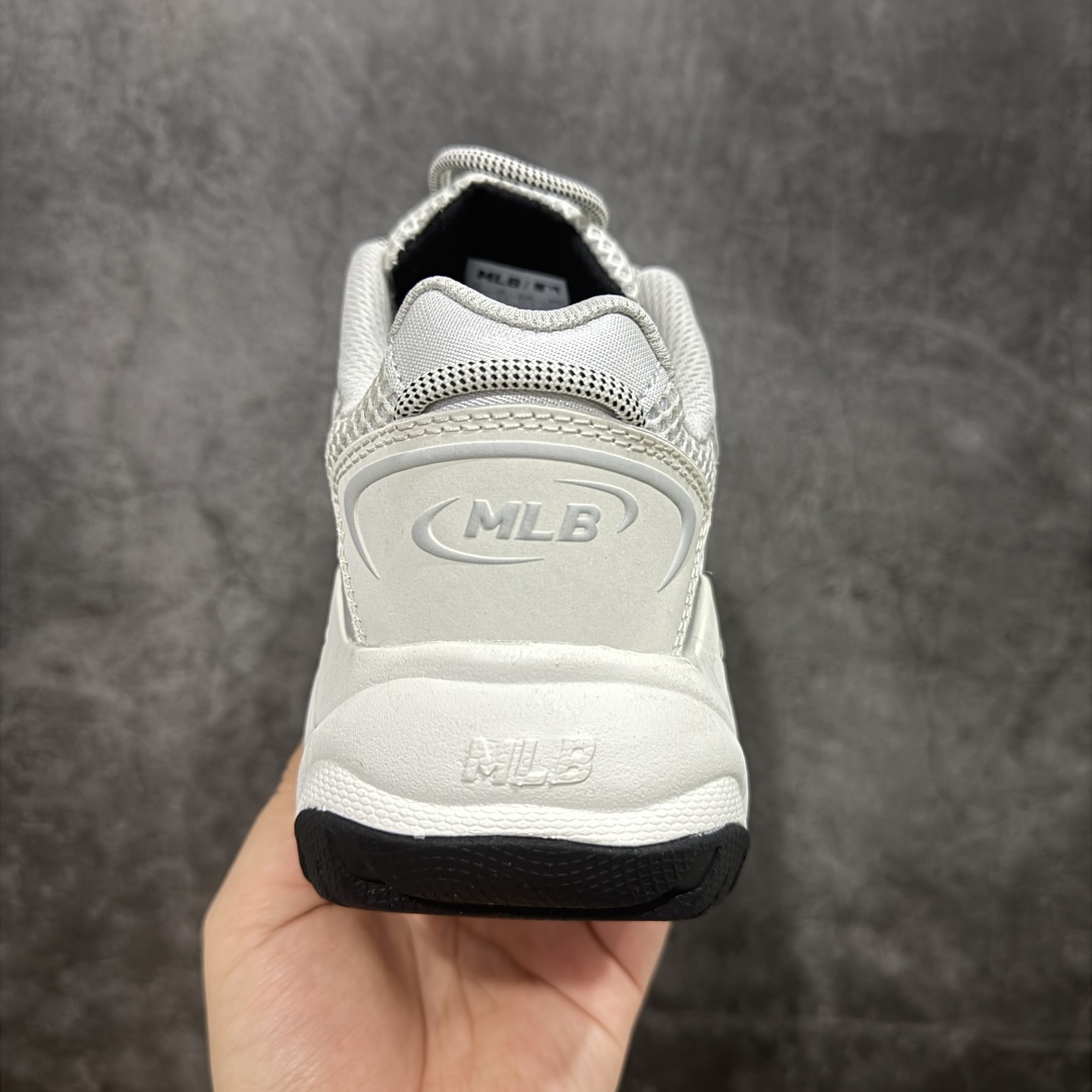 图片[4]-【纯原版】MLB Winner Chunky 25新款 NY百搭舒适休闲潮流运动厚底增高 防滑耐磨 低帮 老爹鞋 男女同款 潮流厚底时尚街头赛博老爹鞋 MLB官方同步出货 虞书欣等众多潮流明星同款 高弹双层MD大底 原楦原档案数据开发版型（完美鞋头弧度/后套收口效果🆚市面文案版本‼️） 原厂立体填充鞋舌海绵 中底注胶孔原数据开发模具大底原厂转印标市面上唯一纯原版本 原材料打造 内增高6cm 原厂1：1模具开发 原厂进口纳米材质 原厂 全套手提袋 原盒雷射防伪标包装 天猫订单品质 官网尺码：35 36 36.5 37.5 38 38.5 39 40 40.5 41 42 42.5 43 44 45-选品中心