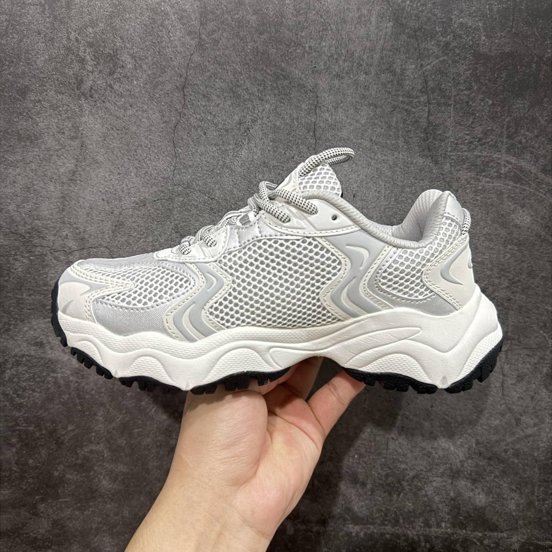 图片[2]-【纯原版】MLB Winner Chunky 25新款 NY百搭舒适休闲潮流运动厚底增高 防滑耐磨 低帮 老爹鞋 男女同款 潮流厚底时尚街头赛博老爹鞋 MLB官方同步出货 虞书欣等众多潮流明星同款 高弹双层MD大底 原楦原档案数据开发版型（完美鞋头弧度/后套收口效果🆚市面文案版本‼️） 原厂立体填充鞋舌海绵 中底注胶孔原数据开发模具大底原厂转印标市面上唯一纯原版本 原材料打造 内增高6cm 原厂1：1模具开发 原厂进口纳米材质 原厂 全套手提袋 原盒雷射防伪标包装 天猫订单品质 官网尺码：35 36 36.5 37.5 38 38.5 39 40 40.5 41 42 42.5 43 44 45-选品中心