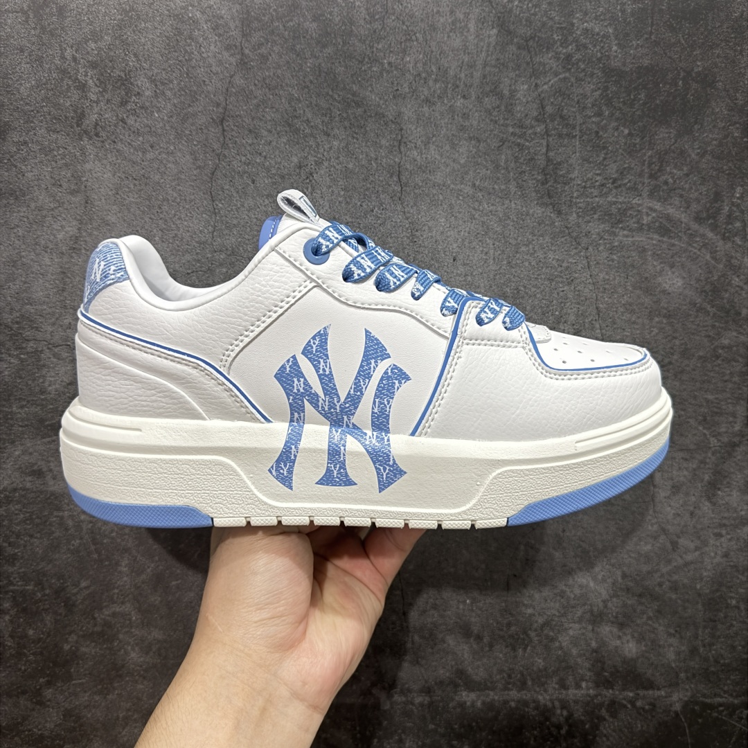 【纯原订单】MLB Chunky Liner Basic NY复古印花学长鞋系列低帮轻量增高厚底百搭休闲运动慢跑鞋板鞋 Korea韩国联名NY美国榄球纽约洋基队限定 市场目前最强版本 目前可过轻松秒过各类鉴定 韩国代购专供 左脚内置NFC感应 区别市面贴纸假芯片 MLB专用菱形双针中底布 重点细节中底布带注胶孔 原厂NFC感应吊牌 支持鉴定 一个两位数 原盒原标 全套原楦原纸板原厂数据开发 中韩文保养标贴 绿色防霉片 平台代购专供 独家一比一RB+MD组合大底 高频后跟小人Logo精准对位立体饱满 正确网布加超迁鞋面 转印中底走线紧密 转印Logo工艺表层防刮不掉色 尺码:36 36.5 37.5 38 38.5 39 40 40.5 41 42 42.5 43 44 44.5 45-选品中心