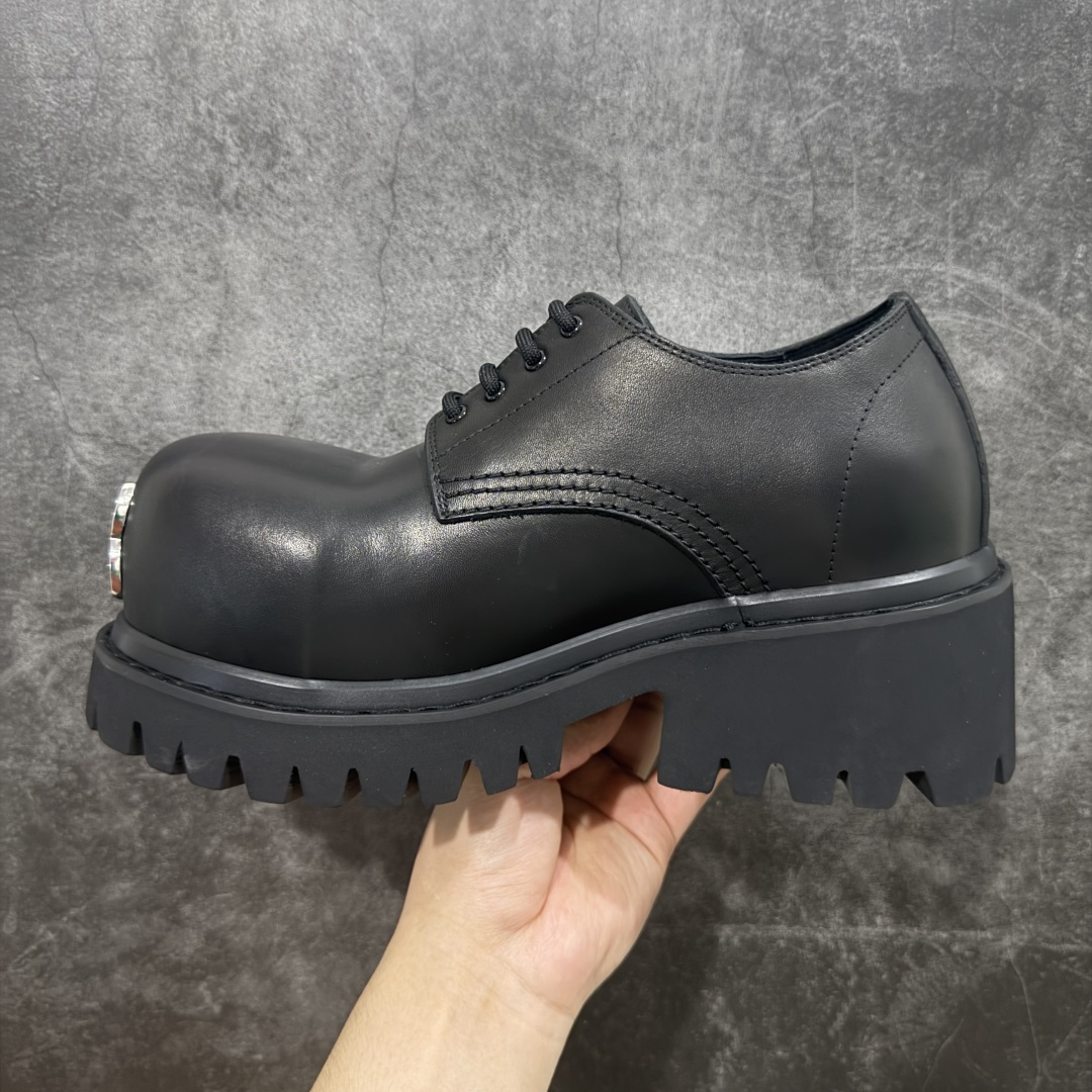 图片[2]-【莞产G版】Balenciaga Stomper 巴黎世家时尚系带牛皮厚底德比鞋 象征着时尚的前沿 款式典雅而时尚 突显法式高雅气息 众多国内外一线潮流明星上脚加持 舒适鞋面 具有很好的延展性和透气性 外观设计鞋身运用简洁的黑色进行搭配 上脚颜值高 鞋跟耐磨性强 不易打滑 尺码：39-45（偏大一码）-选品中心
