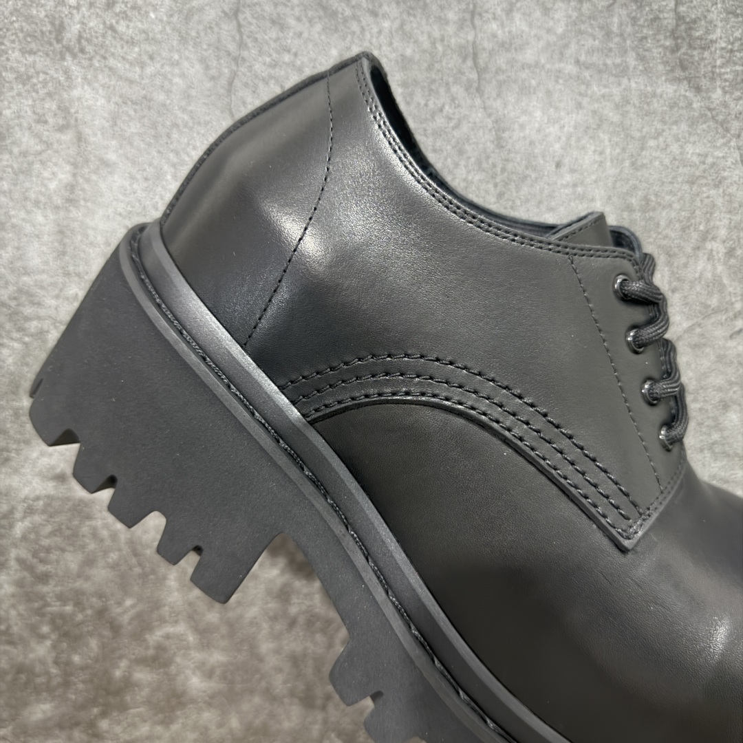 图片[7]-【莞产G版】Balenciaga Stomper 巴黎世家时尚系带牛皮厚底德比鞋 象征着时尚的前沿 款式典雅而时尚 突显法式高雅气息 众多国内外一线潮流明星上脚加持 舒适鞋面 具有很好的延展性和透气性 外观设计鞋身运用简洁的黑色进行搭配 上脚颜值高 鞋跟耐磨性强 不易打滑 尺码：39-45（偏大一码）-选品中心