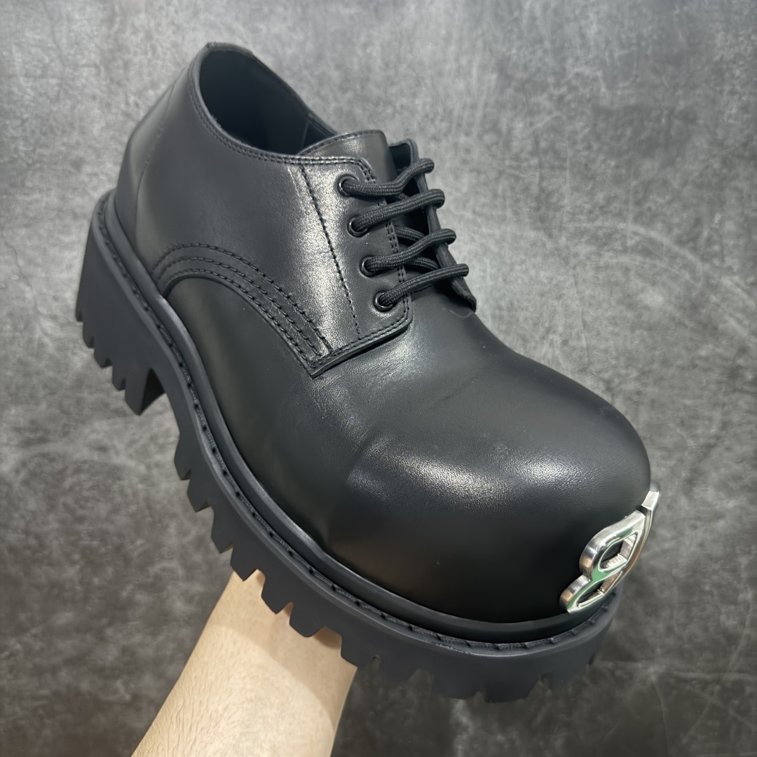 图片[3]-【莞产G版】Balenciaga Stomper 巴黎世家时尚系带牛皮厚底德比鞋 象征着时尚的前沿 款式典雅而时尚 突显法式高雅气息 众多国内外一线潮流明星上脚加持 舒适鞋面 具有很好的延展性和透气性 外观设计鞋身运用简洁的黑色进行搭配 上脚颜值高 鞋跟耐磨性强 不易打滑 尺码：39-45（偏大一码）-选品中心