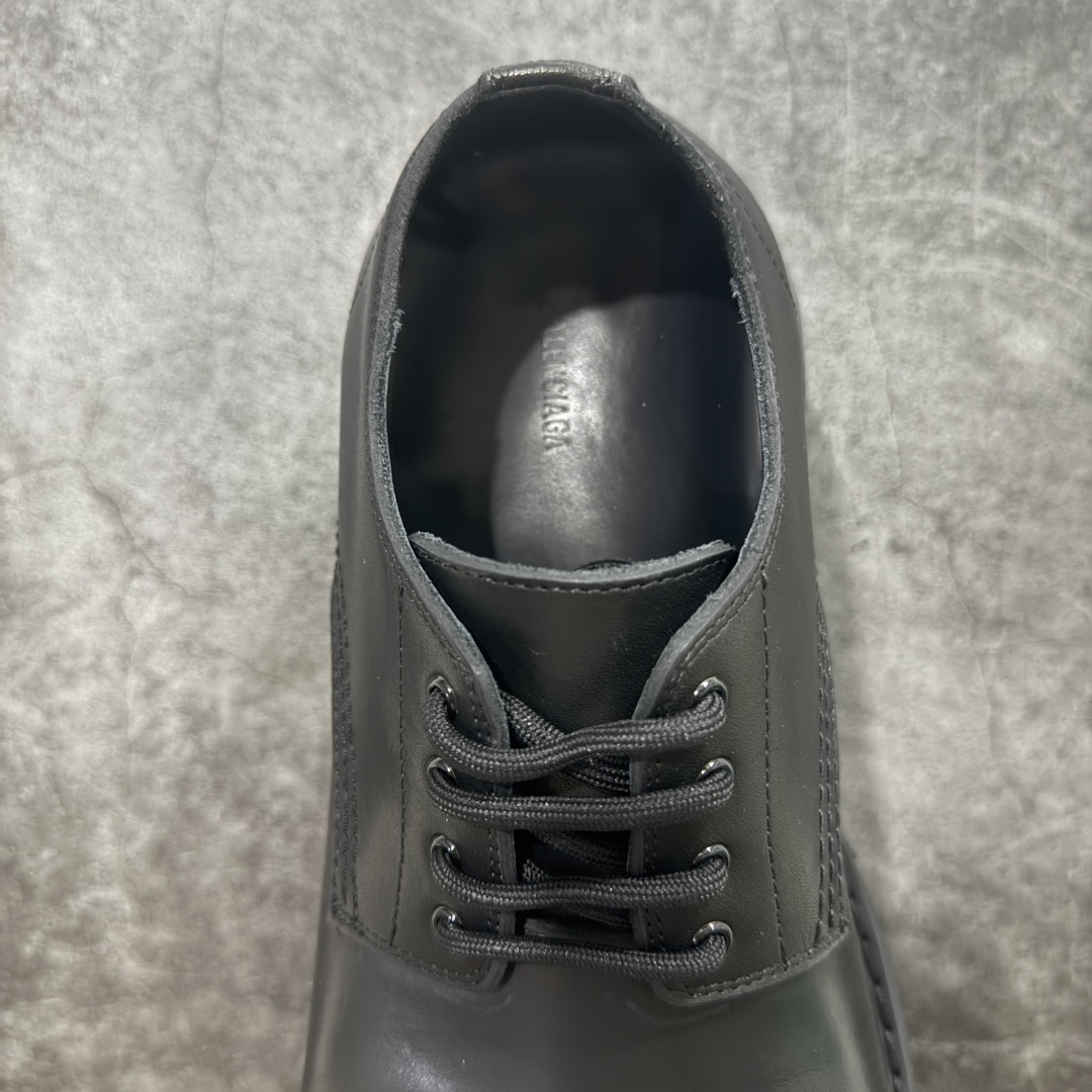 图片[8]-【莞产G版】Balenciaga Stomper 巴黎世家时尚系带牛皮厚底德比鞋 象征着时尚的前沿 款式典雅而时尚 突显法式高雅气息 众多国内外一线潮流明星上脚加持 舒适鞋面 具有很好的延展性和透气性 外观设计鞋身运用简洁的黑色进行搭配 上脚颜值高 鞋跟耐磨性强 不易打滑 尺码：39-45（偏大一码）-选品中心
