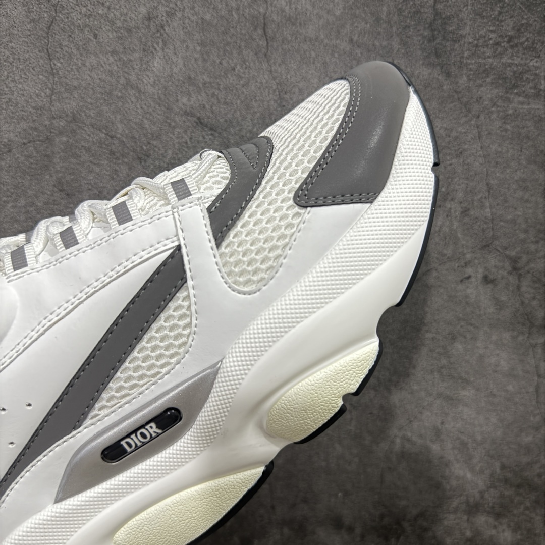 图片[6]-【广东礼盒版】Dior/迪奥B22 男鞋压花厚底系带休闲鞋多色拼接男款慢跑时装运动鞋 广东原产原楦原纸版数据开发 配置专柜购物袋及配件(配置抗压快递外包牛皮纸壳 采用光滑牛皮革组合网织布面材质 正确吸汗网布贴合海玻璃CD压纹鞋垫独家开发TPU弹力中底组合TR光泽耐韧锯齿橡胶大底 法国高奢时装品牌-迪奥·桀傲/Dior Homme B22 Trainer Sneaker系列复古厚底老爹风休闲运动慢跑鞋“生胶底” 这款单品从复古慢跑鞋汲取灵感。采用厚实的低帮设计，精选牛皮与网眼织物拼接鞋面，搭配黑白相间的刻花橡胶鞋底。侧面带有浮雕“CD”标志装饰。 尺码：38 39 40 41 42 43 44 45 46-选品中心