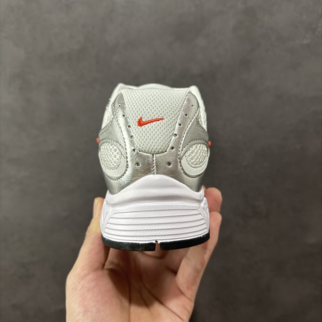 图片[4]-【纯原版】NK V5 RNR系列 夏季透气舒适百搭防滑耐磨低帮网面跑步鞋 目前市售最高品质 千禧年复古Y3K风格舒适百搭跑步鞋 融合了复古与现代设计元素，轻量化设计，鞋面采用透气网眼材料，搭配轻质泡沫中底，缓震舒适，适合日常通勤或轻量级徒步，可以满足日常穿搭的同时，还兼容户外徒步功能 货号：HQ7901-100 尺码：36 36.5 37.5 38 38.5 39 40 40.5 41 42 42.5 43 44 44.5 45-选品中心