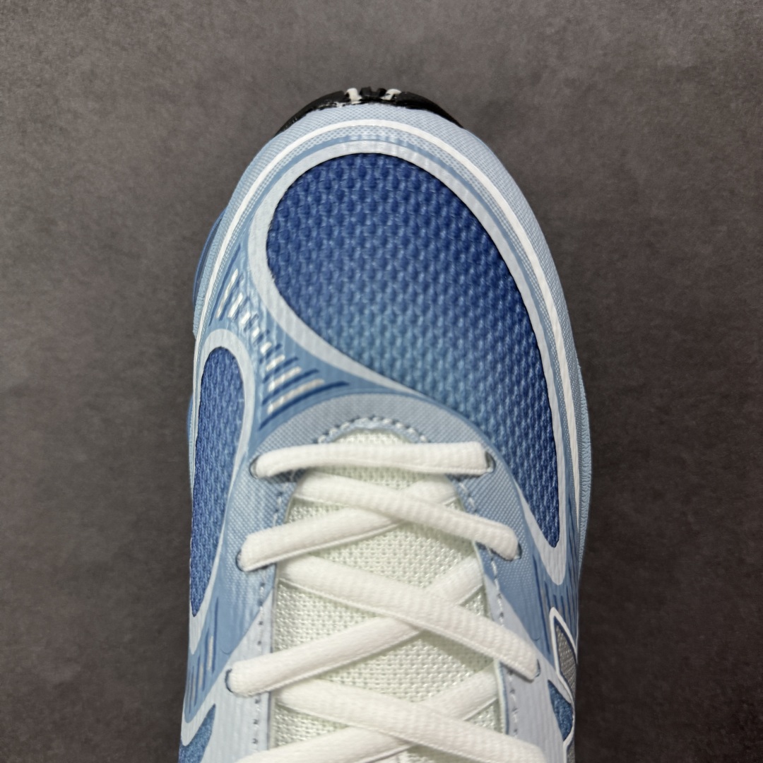 图片[8]-【纯原C版】New Balance 新百伦 NB2000 网面休闲鞋 复古还要机能，NB官方重磅新品。一款融合复古设计与现代科技的跑鞋，以其经典的造型和舒适脚感，成为2025年复古潮流爱好的推荐单品。 极具视觉冲击力的5根ABZORB单元，以及无缝鞋面的设计，加上3M反光材质的装饰，比之前推出的9060系列更夸张，更具未来感。 货号：U2000PBB 尺码：36-45-选品中心