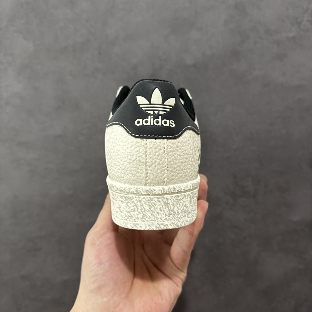  
【定制版】AD Originals Gazelle Indoor KAWS联名 三叶草复古休闲运动板