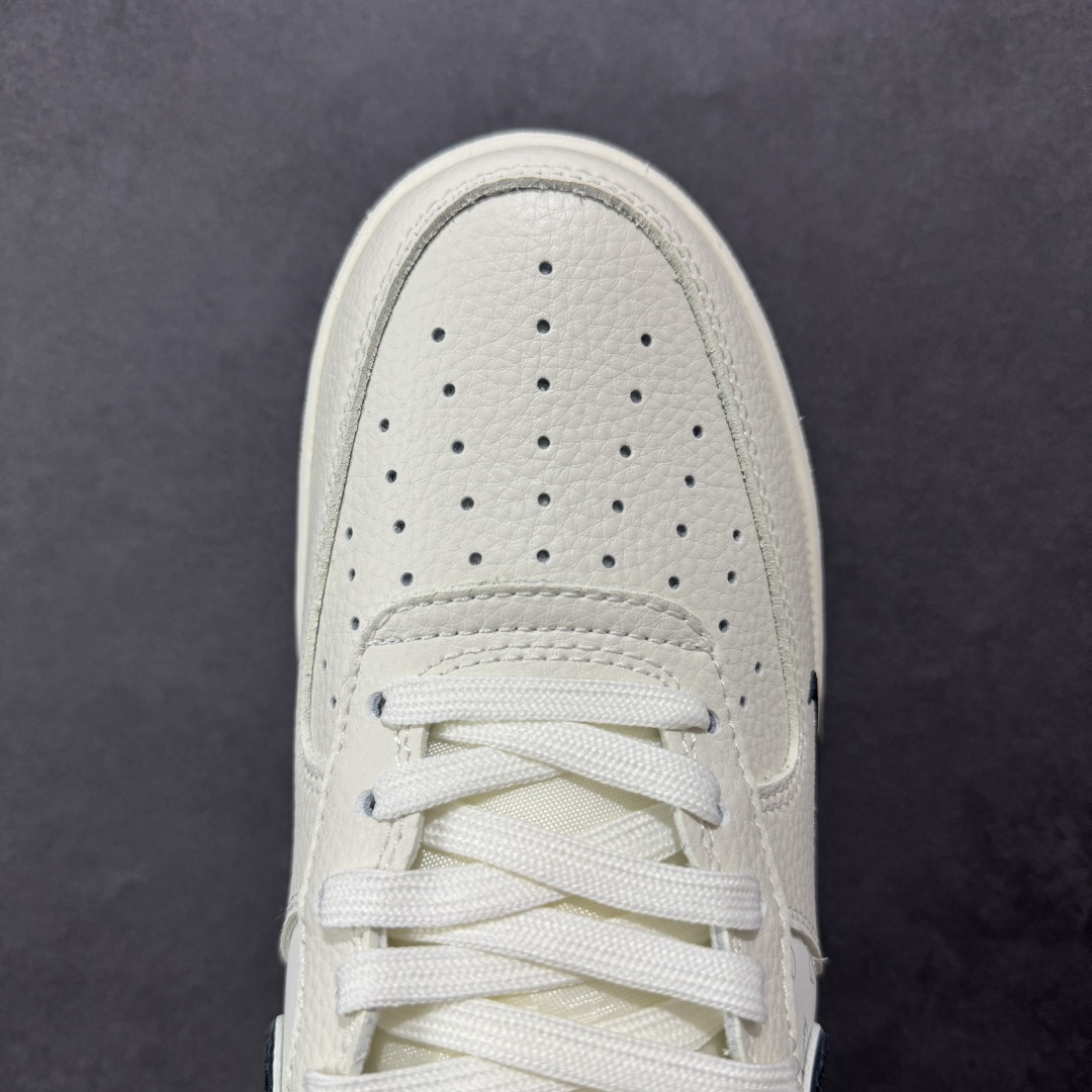 图片[8]-【定制版】海外限量发售！公司级NIke Air Force 1 \’07 Low “斯图西联名——白黑”空军一号 低帮 运动鞋 休闲鞋 折边针车 工艺难度大 原楦头原纸板 原装鞋盒 定制五金配件 内置全掌气垫 原厂鞋底 货号：KK1988-093 尺码：36 36.5 37.5 38 38.5 39 40 40.5 41 42 42.5 43 44 44.5 45-选品中心