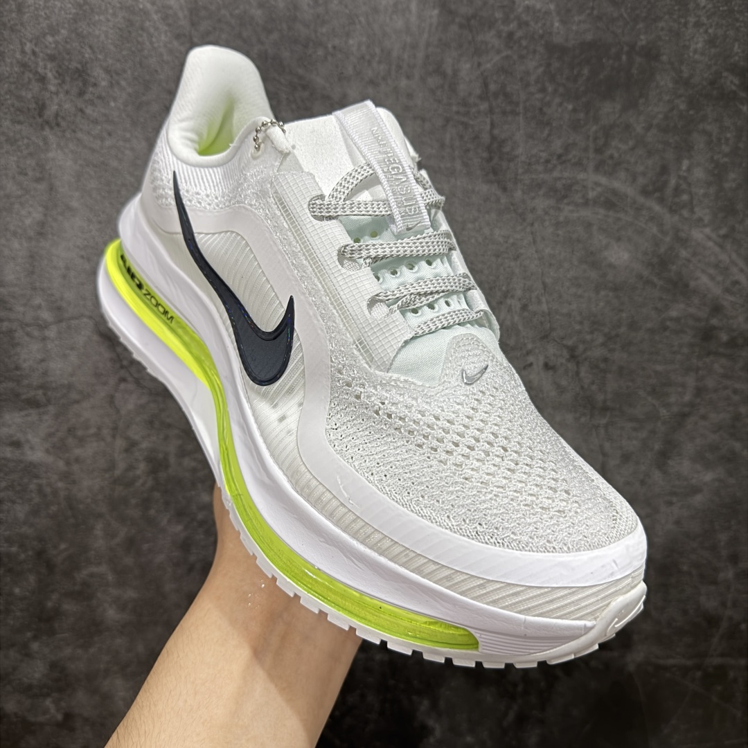 图片[3]-【H11纯原】Nike Pegasus Premium Airscape 舒适百搭减震防滑耐磨透气 低帮跑步鞋     低帮跑步鞋，白橙配色，简约又不失活力，上脚超吸睛。  它不仅颜值高，性能更是一绝！  全掌气垫科技，减震防滑超耐磨，每一步都能感受到强劲回弹，给双脚舒适支撑。  透气鞋面，跑步时双脚也能自由呼吸。    #独家原包 原底原料 开模打造  #原厂鞋标 高精密准度  #原楦原纸板开发 匹配原版98%以上  #后跟弧度 正确呈现  #原厂皮料 质感无敌  #皮料切割干净 无任何毛边 清洁度细节完美    货号：HQ2592-100    尺码：36 36.5 37.5 38 38.5 39 40 40.5 41 42 42.5 43 44 45 46-选品中心