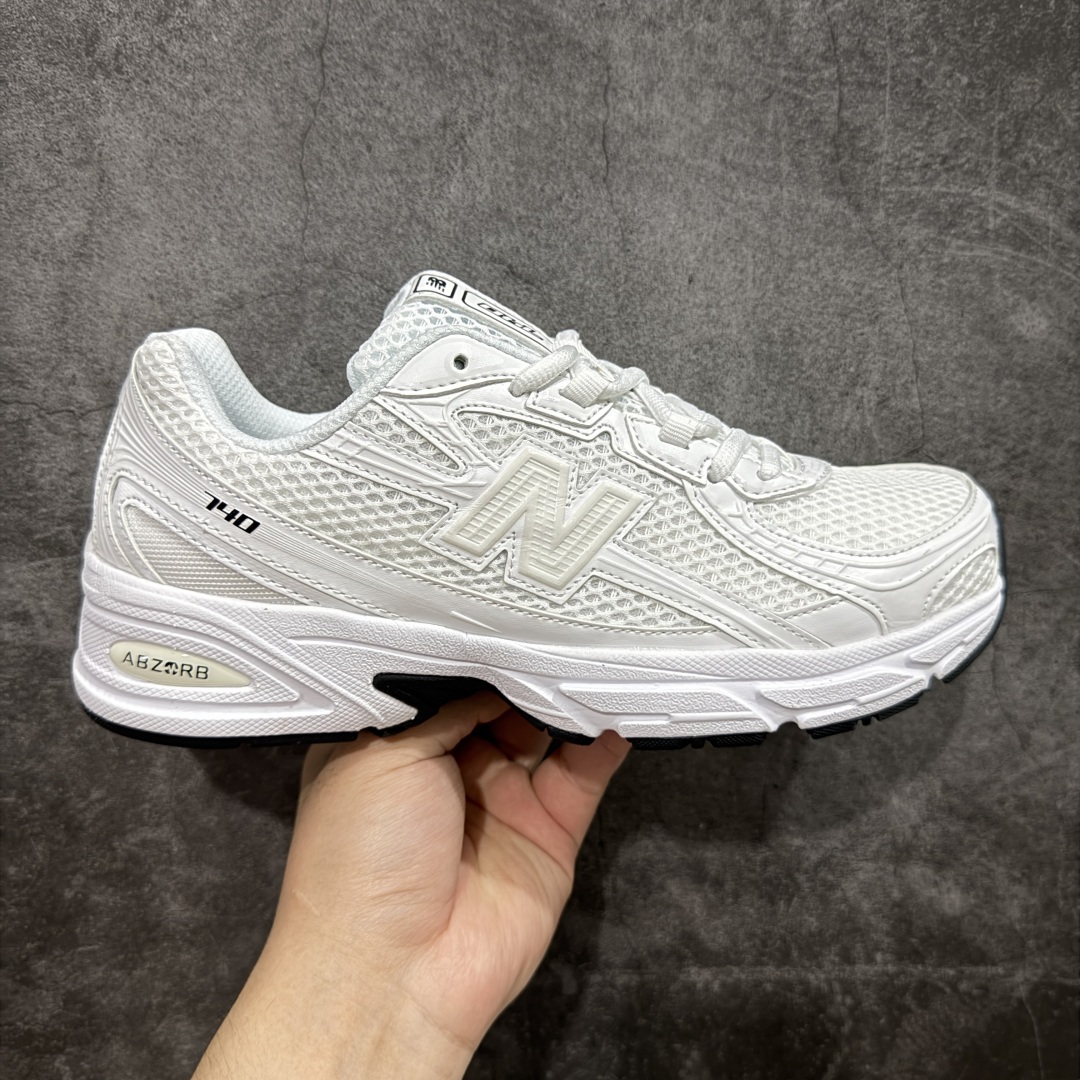 【公司级】New Balance NB740系列复古老爹风休闲运动慢跑鞋 原盒 原吊牌 组合大底 1:1制作 此款鞋采用近几年比较流行的版型设计,外观时尚大气,鞋底采用耐磨的材质,穿上它,让您在平时生活和工作中都会感觉到舒适的体验。 货号:U740WW2 尺码:36 36.5 37.5 38 38.5 39 40 40.5 41 42 42.5 43 44 44.5 45-选品中心