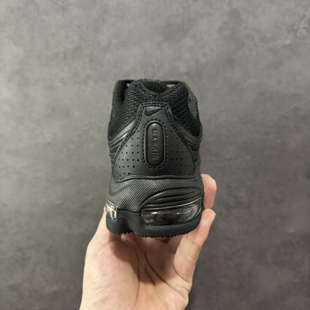 图片[4]-【外贸版】NiKe Air Max TL 2.5 耐克全掌气垫 减震 耐磨 休闲跑步鞋FZ4110-004 外贸工厂出品 整体细节版型做的OK 清洁度很高 外贸爆款 这两年复古风格鞋款在街头出镜率不低，再加上侃爷上脚带节奏，让 Air Max TL 2.5 又火了一把，Air Max TL 2.5复刻自经典 Air Max TL 系列，保留了 2000 年代初的设计精髓，同时融入现代细节，兼具复古与潮流气息，以 Air Max 97 为灵感设计 搭配全掌式 Max Air 气垫提供卓越的缓震性能，长时间穿着时脚感柔软，适合日常通勤或休闲活动。鞋垫与中底结合良好，支撑性佳，减轻脚部疲劳，无论是步行还是站立都能保持舒适 尺码：36-45没半码-选品中心