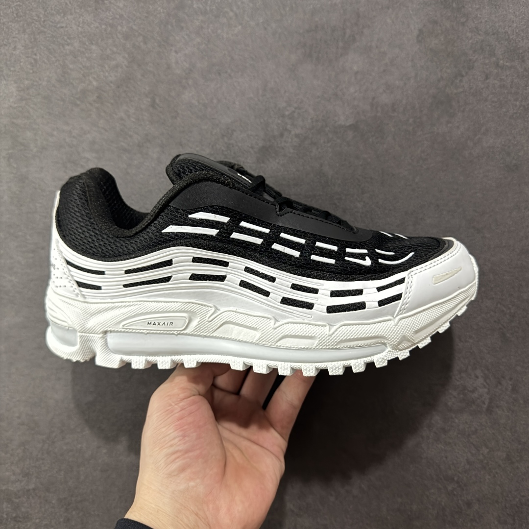 【外贸版】NiKe Air Max TL 2.5 耐克全掌气垫 减震 耐磨 休闲跑步鞋FZ4110-016 外贸工厂出品 整体细节版型做的OK 清洁度很高 外贸爆款 这两年复古风格鞋款在街头出镜率不低，再加上侃爷上脚带节奏，让 Air Max TL 2.5 又火了一把，Air Max TL 2.5复刻自经典 Air Max TL 系列，保留了 2000 年代初的设计精髓，同时融入现代细节，兼具复古与潮流气息，以 Air Max 97 为灵感设计 搭配全掌式 Max Air 气垫提供卓越的缓震性能，长时间穿着时脚感柔软，适合日常通勤或休闲活动。鞋垫与中底结合良好，支撑性佳，减轻脚部疲劳，无论是步行还是站立都能保持舒适 尺码：36-45没半码-选品中心