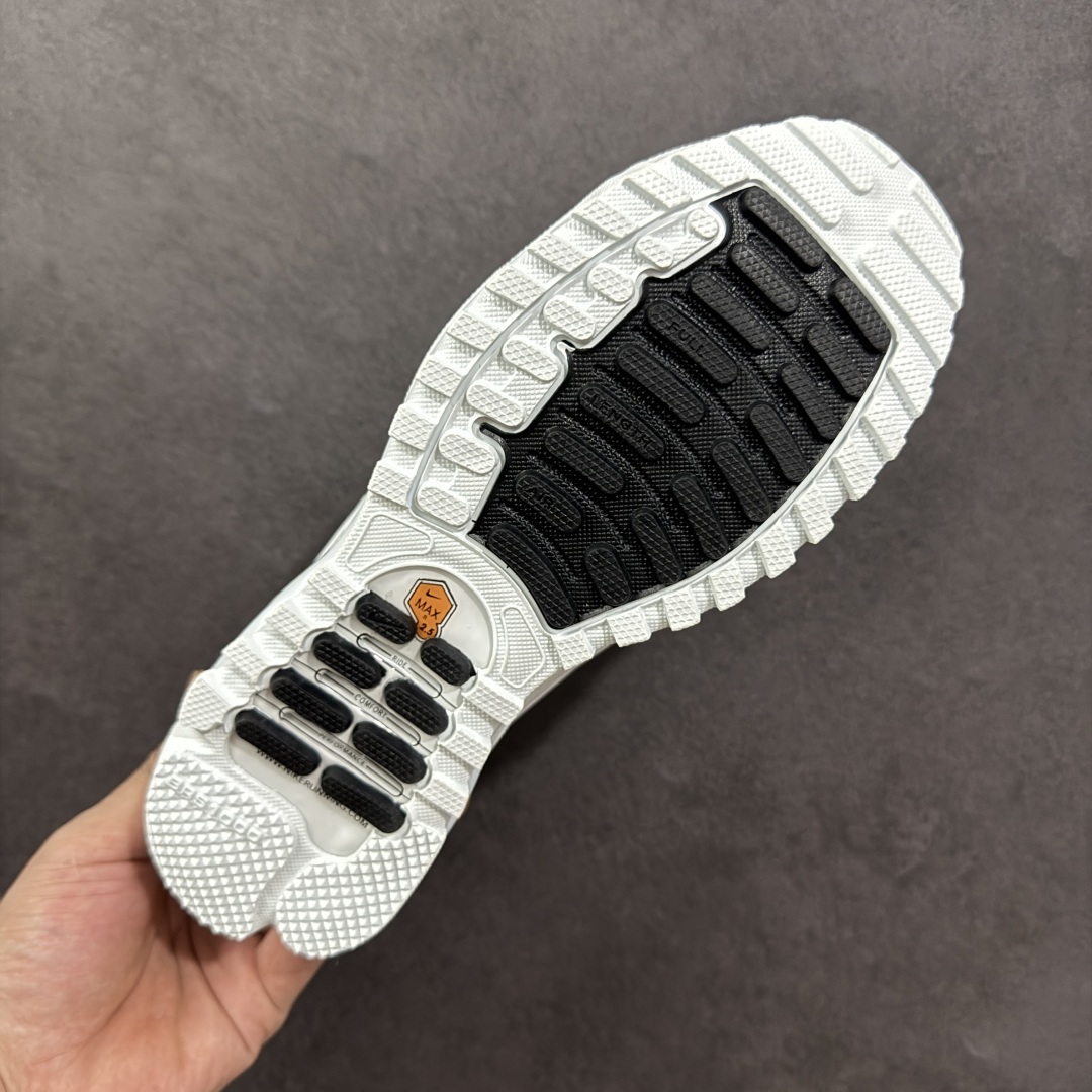 图片[9]-【外贸版】NiKe Air Max TL 2.5 耐克全掌气垫 减震 耐磨 休闲跑步鞋FZ4110-018 外贸工厂出品 整体细节版型做的OK 清洁度很高 外贸爆款 这两年复古风格鞋款在街头出镜率不低，再加上侃爷上脚带节奏，让 Air Max TL 2.5 又火了一把，Air Max TL 2.5复刻自经典 Air Max TL 系列，保留了 2000 年代初的设计精髓，同时融入现代细节，兼具复古与潮流气息，以 Air Max 97 为灵感设计 搭配全掌式 Max Air 气垫提供卓越的缓震性能，长时间穿着时脚感柔软，适合日常通勤或休闲活动。鞋垫与中底结合良好，支撑性佳，减轻脚部疲劳，无论是步行还是站立都能保持舒适 尺码：36-45没半码-选品中心