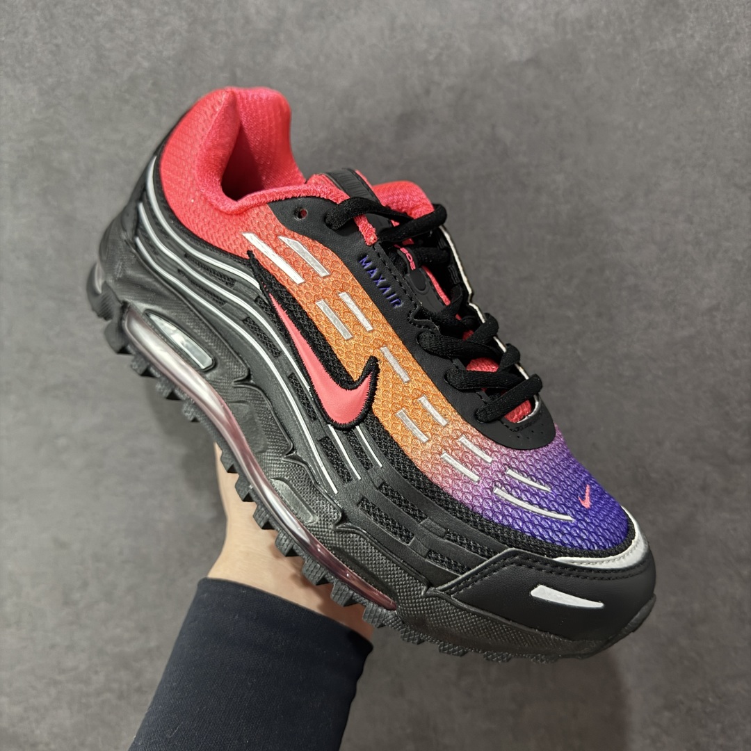 图片[3]-【外贸版】NiKe Air Max TL 2.5 耐克全掌气垫 减震 耐磨 休闲跑步鞋FZ4110-007 外贸工厂出品 整体细节版型做的OK 清洁度很高 外贸爆款 这两年复古风格鞋款在街头出镜率不低，再加上侃爷上脚带节奏，让 Air Max TL 2.5 又火了一把，Air Max TL 2.5复刻自经典 Air Max TL 系列，保留了 2000 年代初的设计精髓，同时融入现代细节，兼具复古与潮流气息，以 Air Max 97 为灵感设计 搭配全掌式 Max Air 气垫提供卓越的缓震性能，长时间穿着时脚感柔软，适合日常通勤或休闲活动。鞋垫与中底结合良好，支撑性佳，减轻脚部疲劳，无论是步行还是站立都能保持舒适 尺码：36-45没半码-选品中心