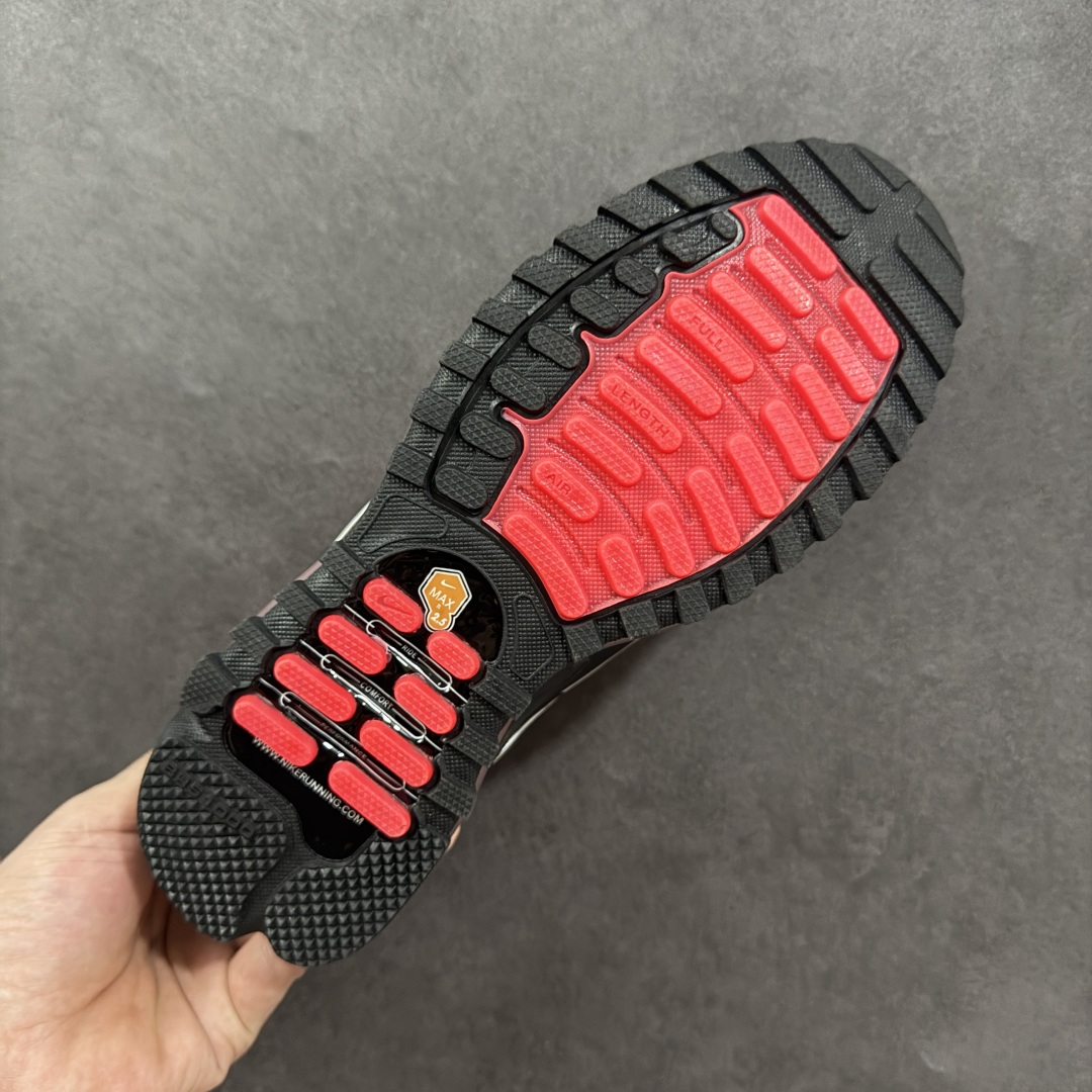 图片[9]-【外贸版】NiKe Air Max TL 2.5 耐克全掌气垫 减震 耐磨 休闲跑步鞋FZ4110-007 外贸工厂出品 整体细节版型做的OK 清洁度很高 外贸爆款 这两年复古风格鞋款在街头出镜率不低，再加上侃爷上脚带节奏，让 Air Max TL 2.5 又火了一把，Air Max TL 2.5复刻自经典 Air Max TL 系列，保留了 2000 年代初的设计精髓，同时融入现代细节，兼具复古与潮流气息，以 Air Max 97 为灵感设计 搭配全掌式 Max Air 气垫提供卓越的缓震性能，长时间穿着时脚感柔软，适合日常通勤或休闲活动。鞋垫与中底结合良好，支撑性佳，减轻脚部疲劳，无论是步行还是站立都能保持舒适 尺码：36-45没半码-选品中心