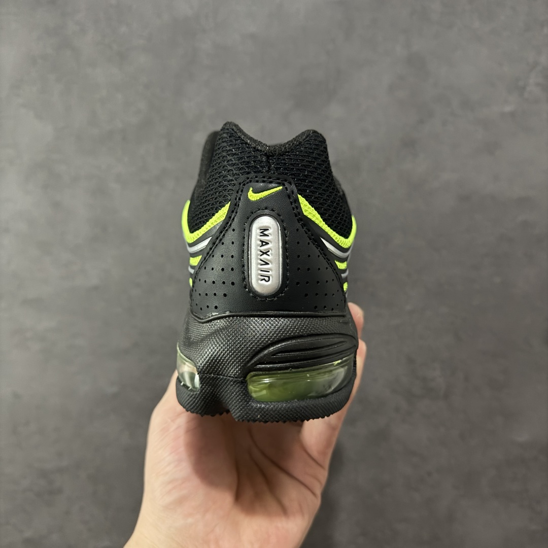 图片[4]-【外贸版】NiKe Air Max TL 2.5 耐克全掌气垫 减震 耐磨 休闲跑步鞋FZ4110-008 外贸工厂出品 整体细节版型做的OK 清洁度很高 外贸爆款 这两年复古风格鞋款在街头出镜率不低，再加上侃爷上脚带节奏，让 Air Max TL 2.5 又火了一把，Air Max TL 2.5复刻自经典 Air Max TL 系列，保留了 2000 年代初的设计精髓，同时融入现代细节，兼具复古与潮流气息，以 Air Max 97 为灵感设计 搭配全掌式 Max Air 气垫提供卓越的缓震性能，长时间穿着时脚感柔软，适合日常通勤或休闲活动。鞋垫与中底结合良好，支撑性佳，减轻脚部疲劳，无论是步行还是站立都能保持舒适 尺码：36-45没半码-选品中心