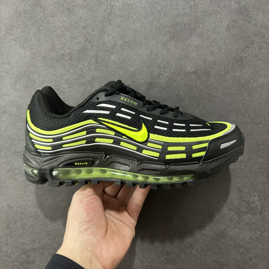 【外贸版】NiKe Air Max TL 2.5 耐克全掌气垫 减震 耐磨 休闲跑步鞋FZ4110-008 外贸工厂出品 整体细节版型做的OK 清洁度很高 外贸爆款 这两年复古风格鞋款在街头出镜率不低，再加上侃爷上脚带节奏，让 Air Max TL 2.5 又火了一把，Air Max TL 2.5复刻自经典 Air Max TL 系列，保留了 2000 年代初的设计精髓，同时融入现代细节，兼具复古与潮流气息，以 Air Max 97 为灵感设计 搭配全掌式 Max Air 气垫提供卓越的缓震性能，长时间穿着时脚感柔软，适合日常通勤或休闲活动。鞋垫与中底结合良好，支撑性佳，减轻脚部疲劳，无论是步行还是站立都能保持舒适 尺码：36-45没半码-选品中心