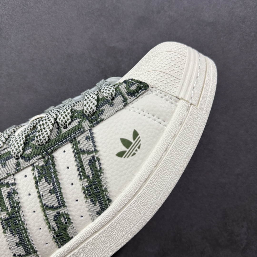 图片[5]-【定制版】AD Originals Superstar x DIOR 白绿 采用全新头层拼接皮革材质 后跟采用特色3D立体印字 渠道正品订单 诠释市场最高工艺水平 全鞋进口头层皮料打造 区别市面普通真标版本，进出专柜无压力 货号：XS0013 尺码：36-45-选品中心