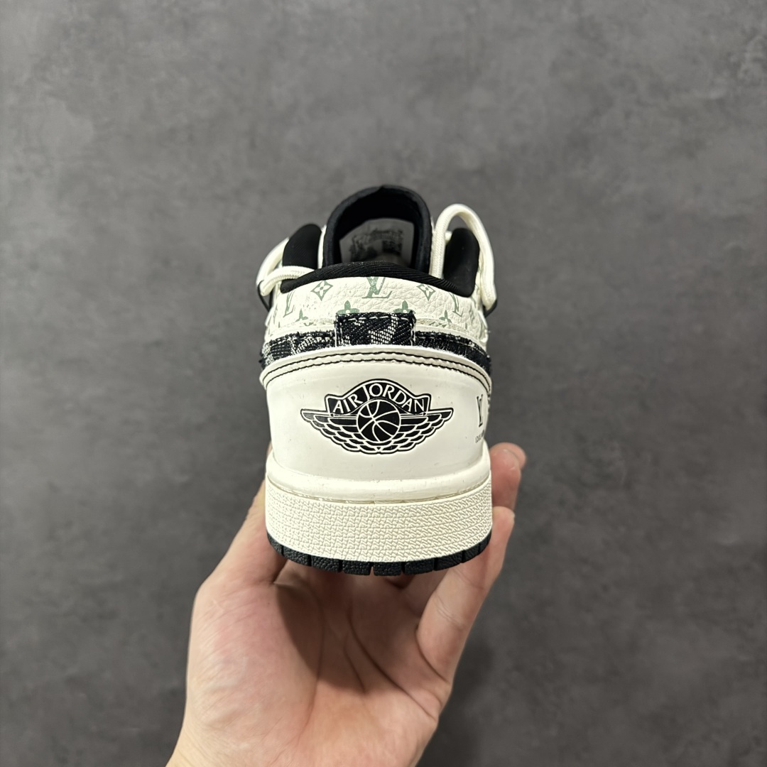 图片[4]-【定制版】Air Jordan 1 Low AJ1 乔1 LV联名 黑布勾抽绳 高端定制 低帮复古篮球鞋 YX5066-356  #定制鞋盒 大厂纯原品质出货 超高清洁度 皮料切割干净无任何毛边 细节完美   尺码：36 36.5 37.5 38 38.5 39 40 40.5 41 42 42.5 43 44 44.5 45-选品中心