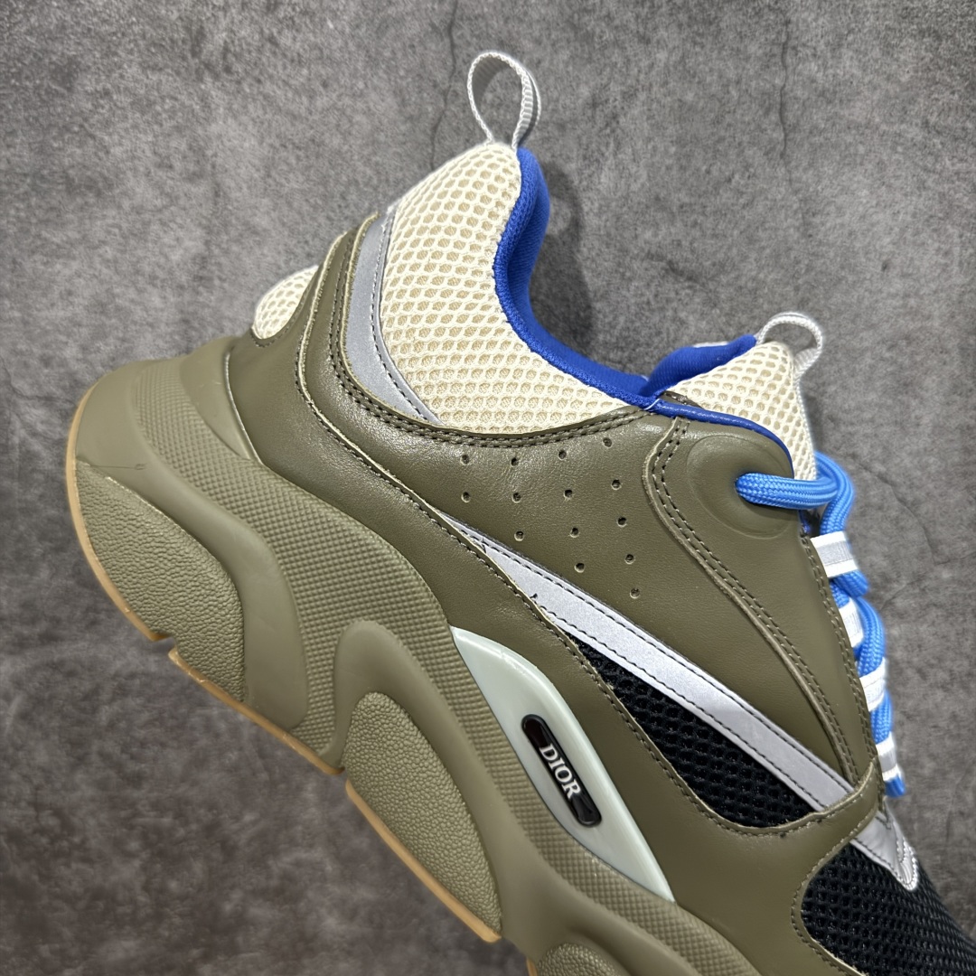 图片[7]-【X1纯原版本】 Dior Homme B22 Trainer Sneaker系列 复古厚底老爹风休闲运动慢跑鞋“生胶底” Dior 迪奥B22 男款慢跑时装运动鞋 原版一比一开发 广东原产原楦原纸版数据开发 配置专柜购物袋及配件(配置抗压快递外包牛皮纸壳 采用光滑牛皮革组合网织布面材质 正确吸汗网布贴合海玻璃CD压纹鞋垫独家开发TPU弹力中底组合TR光泽耐韧锯齿橡胶大底 这款单品从复古慢跑鞋汲取灵感。采用厚实的低帮设计，精选牛皮与网眼织物拼接鞋面，搭配黑白相间的刻花橡胶鞋底。侧面带有浮雕“CD”标志装饰。 尺码：39 40 41 42 43 44 45 46 47-选品中心